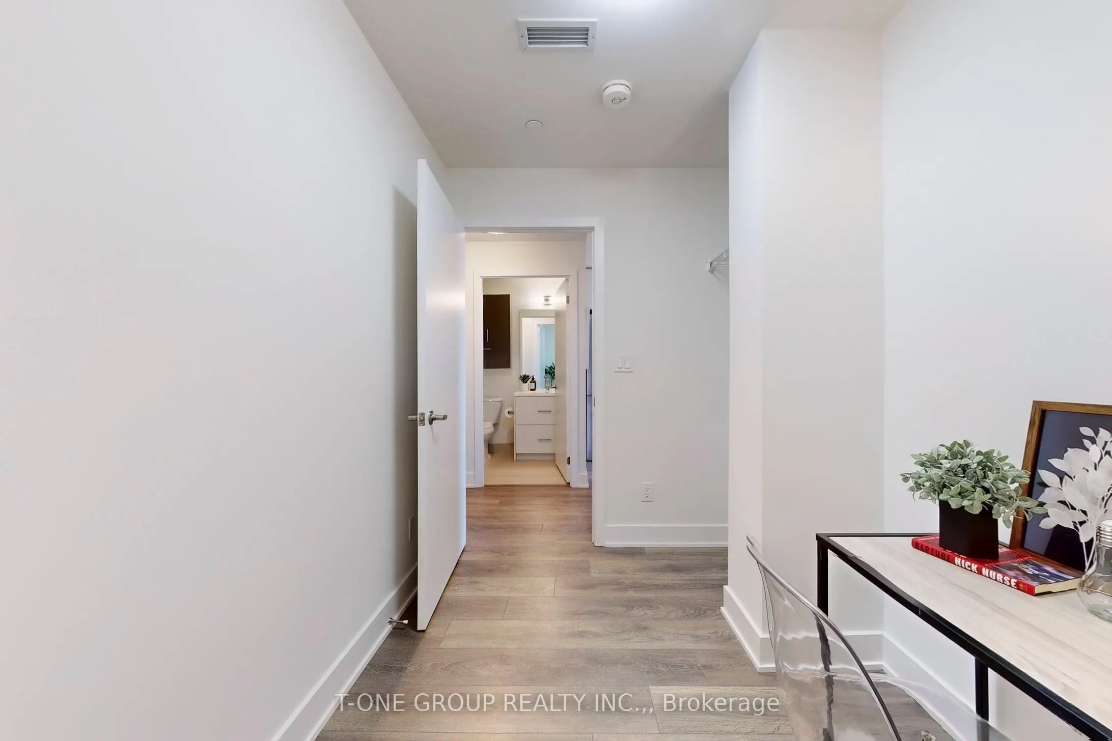 188 Fairview Mall Drive #516