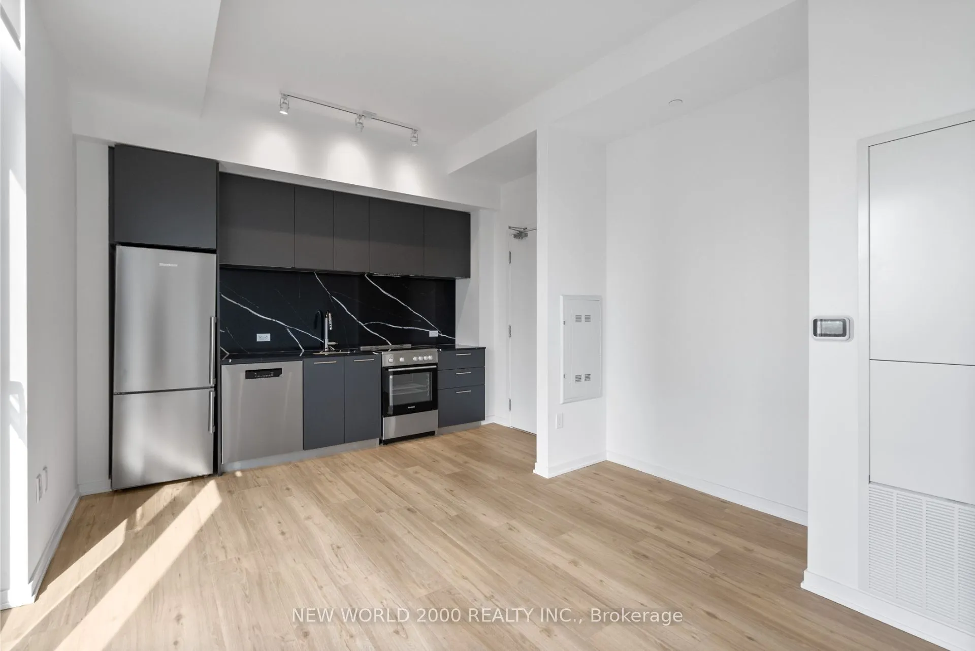 101 Roehampton Avenue, #3610