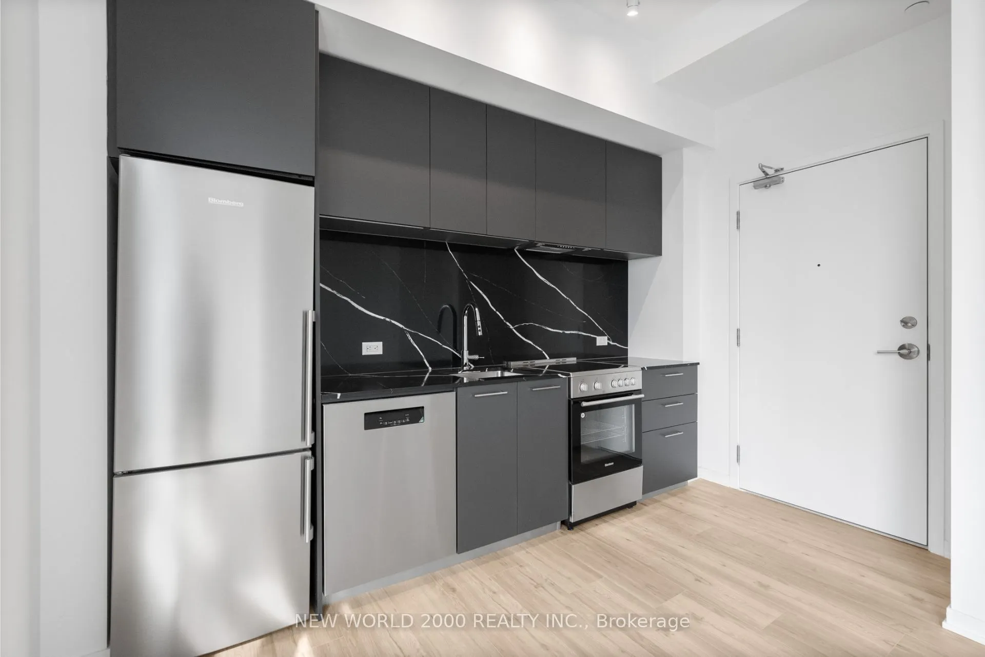 101 Roehampton Avenue, #3610