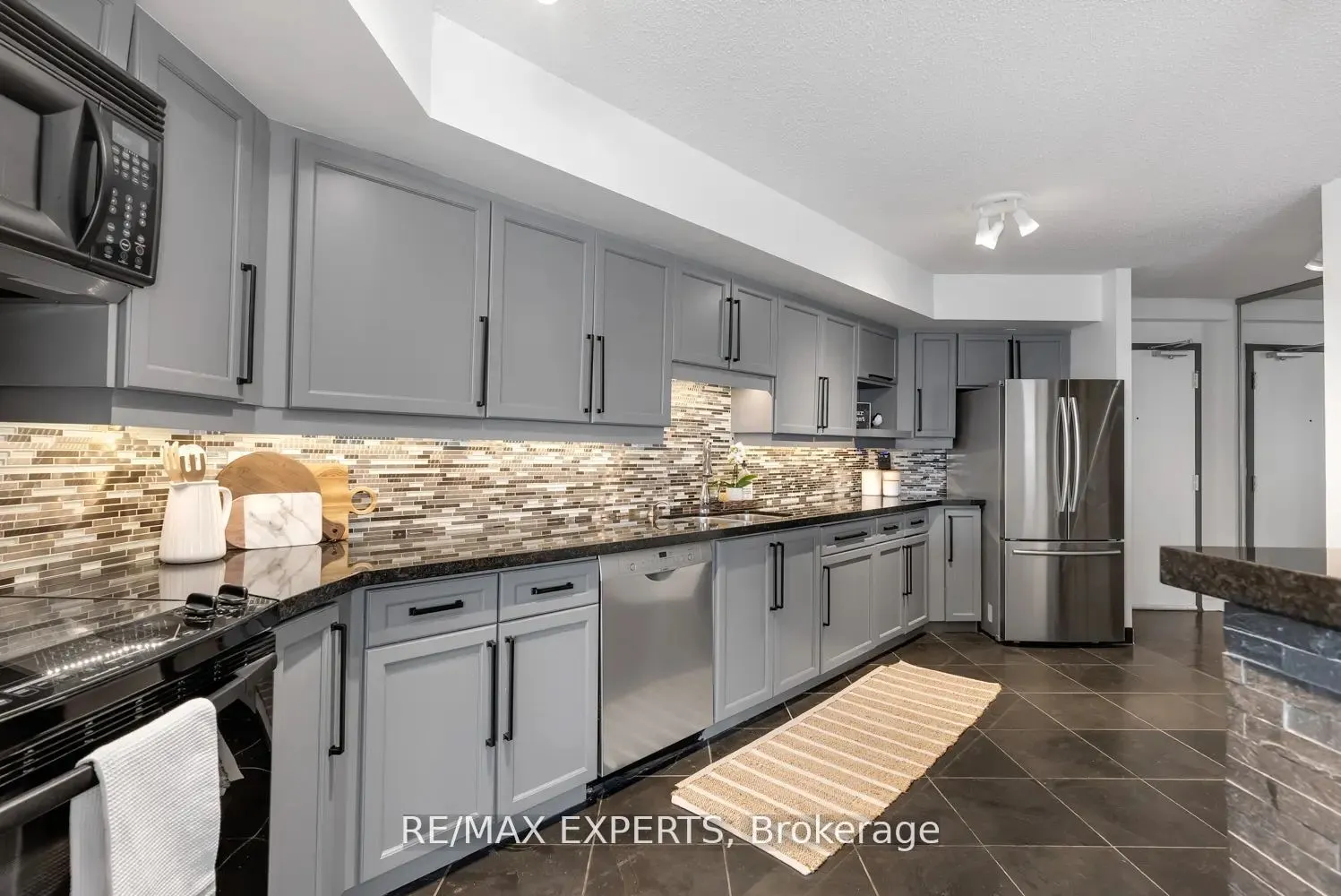 70 Elmsthorpe Avenue, #202