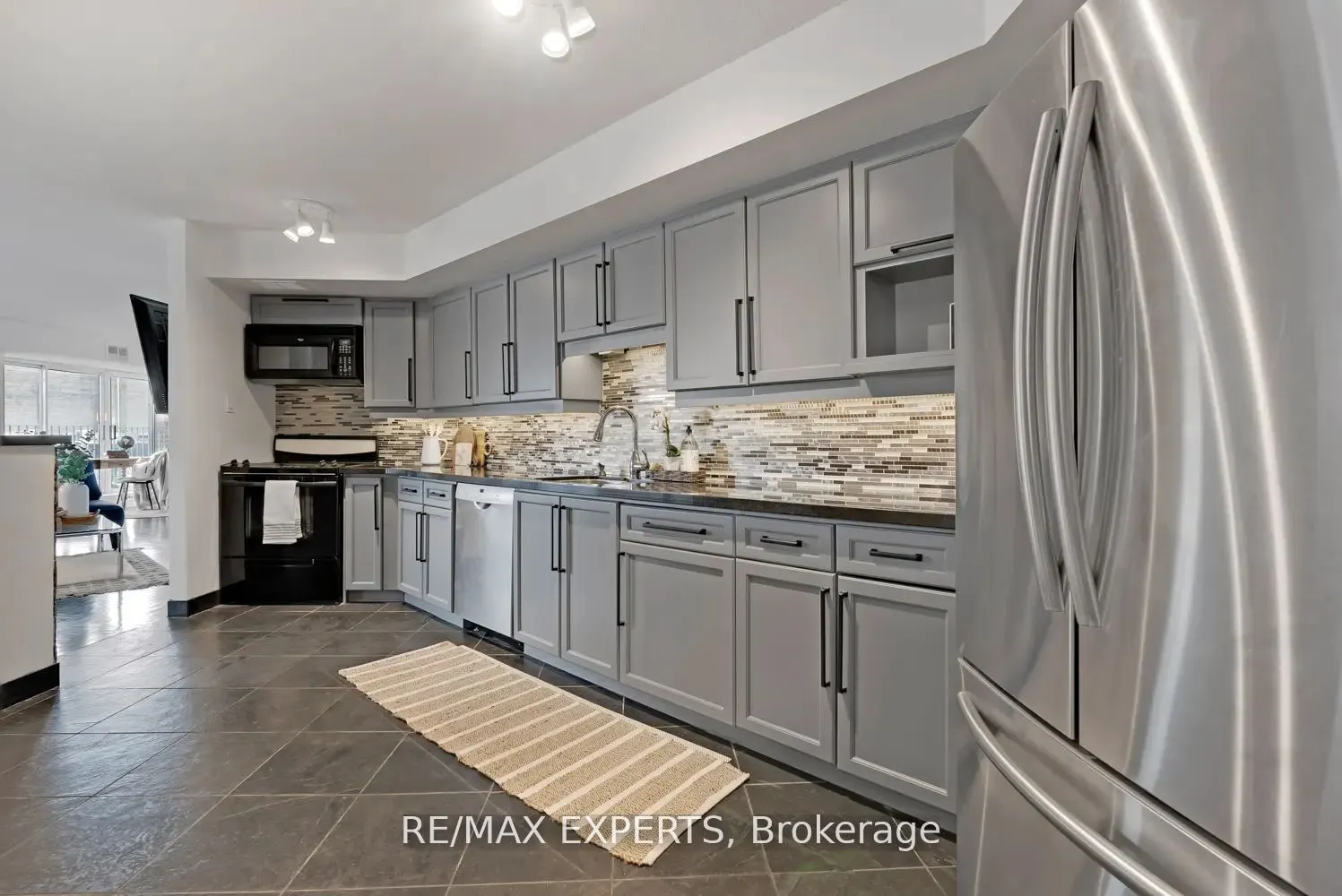 70 Elmsthorpe Avenue, #202