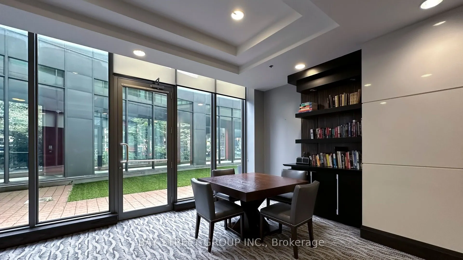 25 Lower Simcoe Street, #627