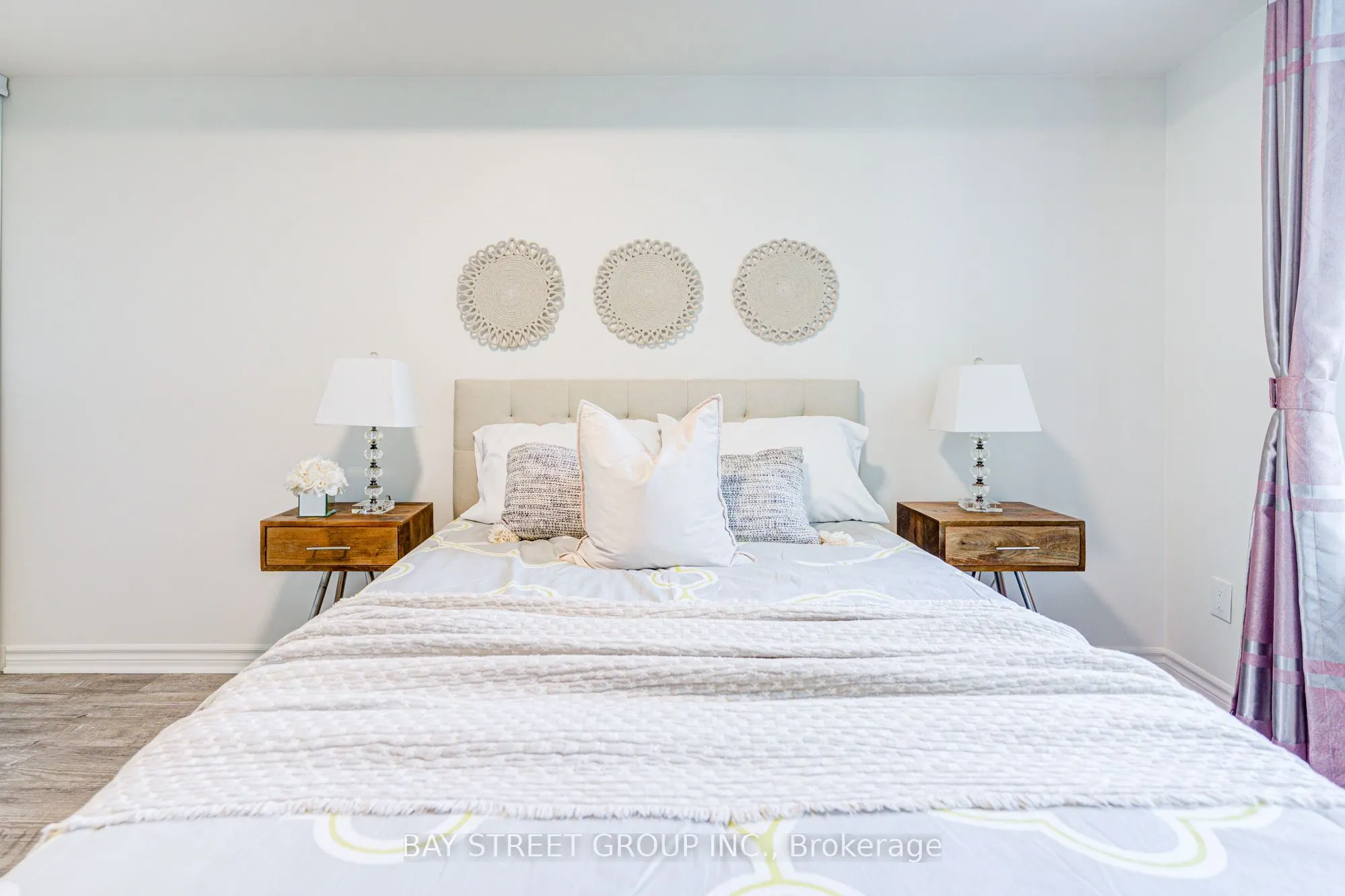 25 Lower Simcoe Street, #627