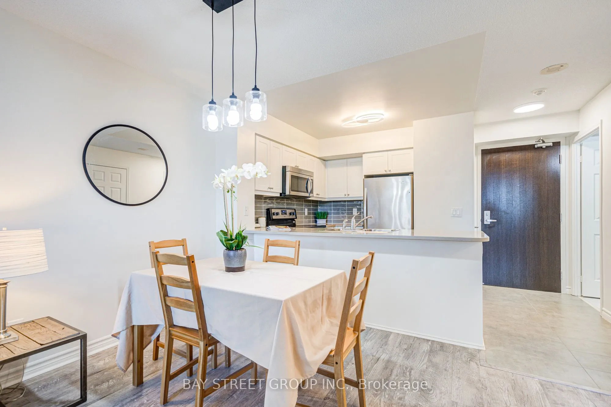 25 Lower Simcoe Street, #627
