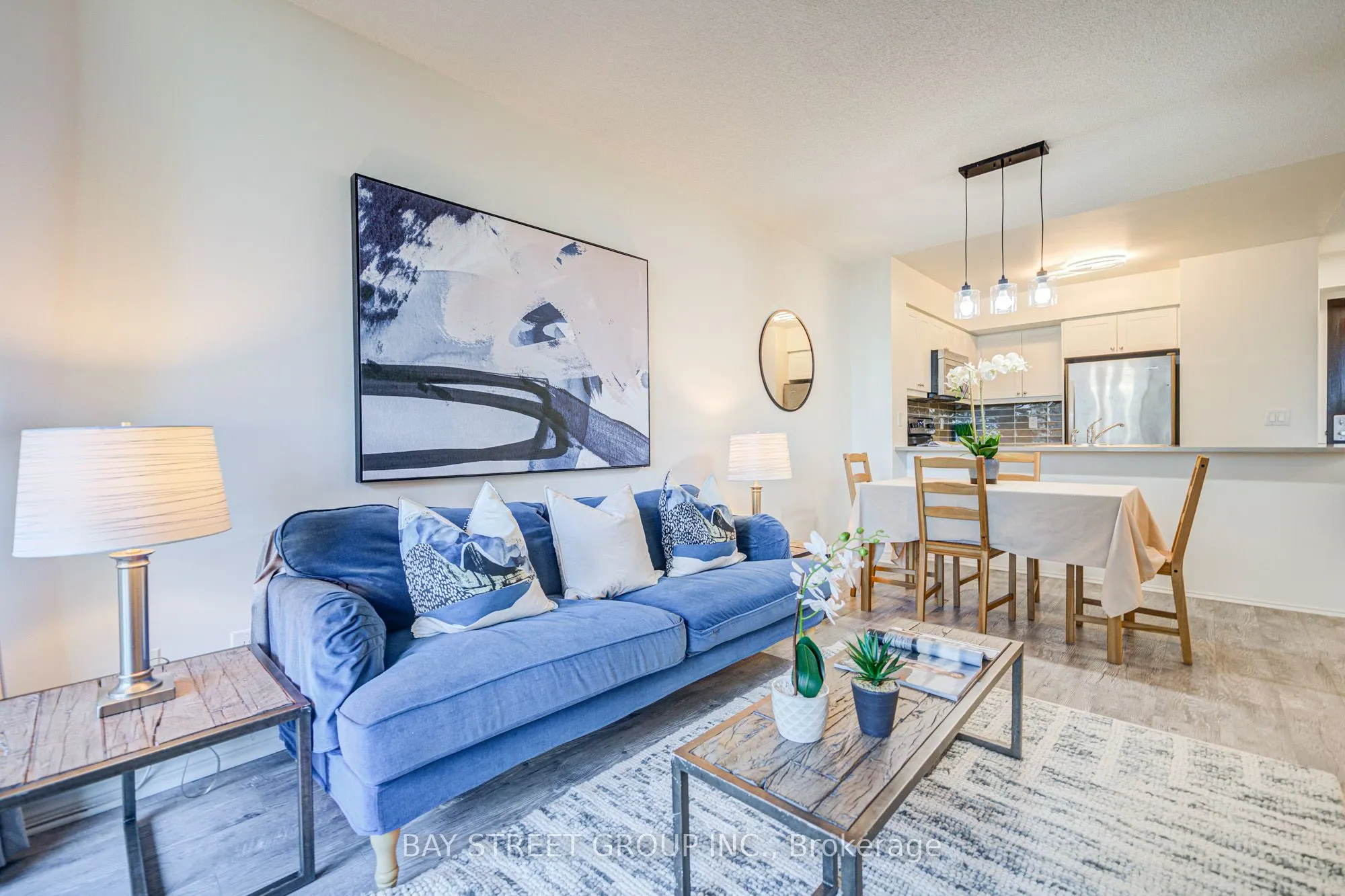 25 Lower Simcoe Street, #627