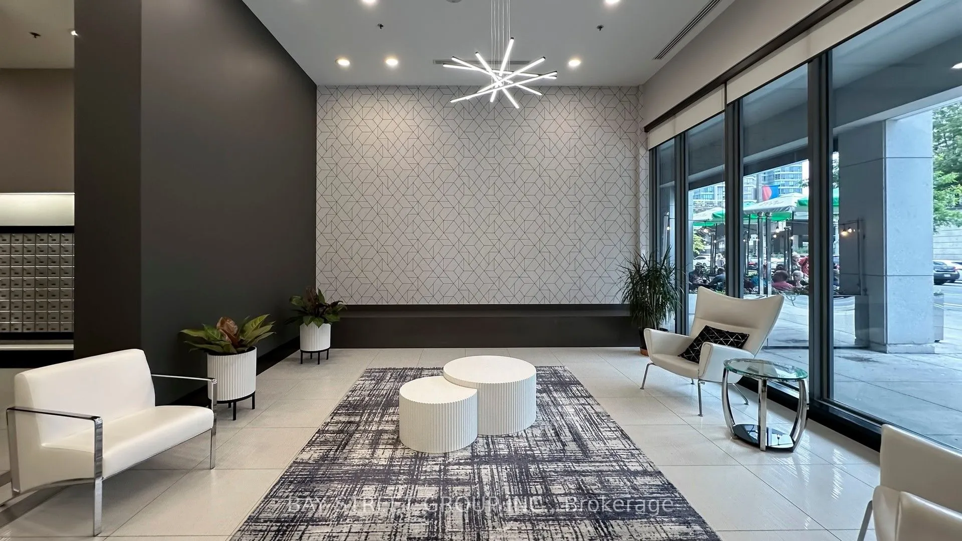 25 Lower Simcoe Street, #627