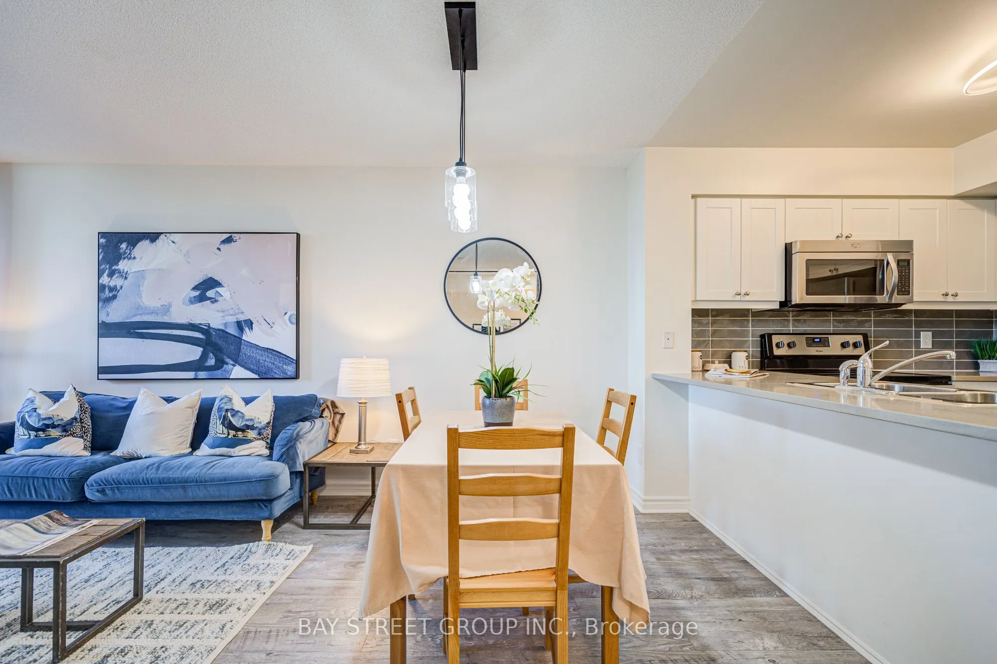 25 Lower Simcoe Street, #627