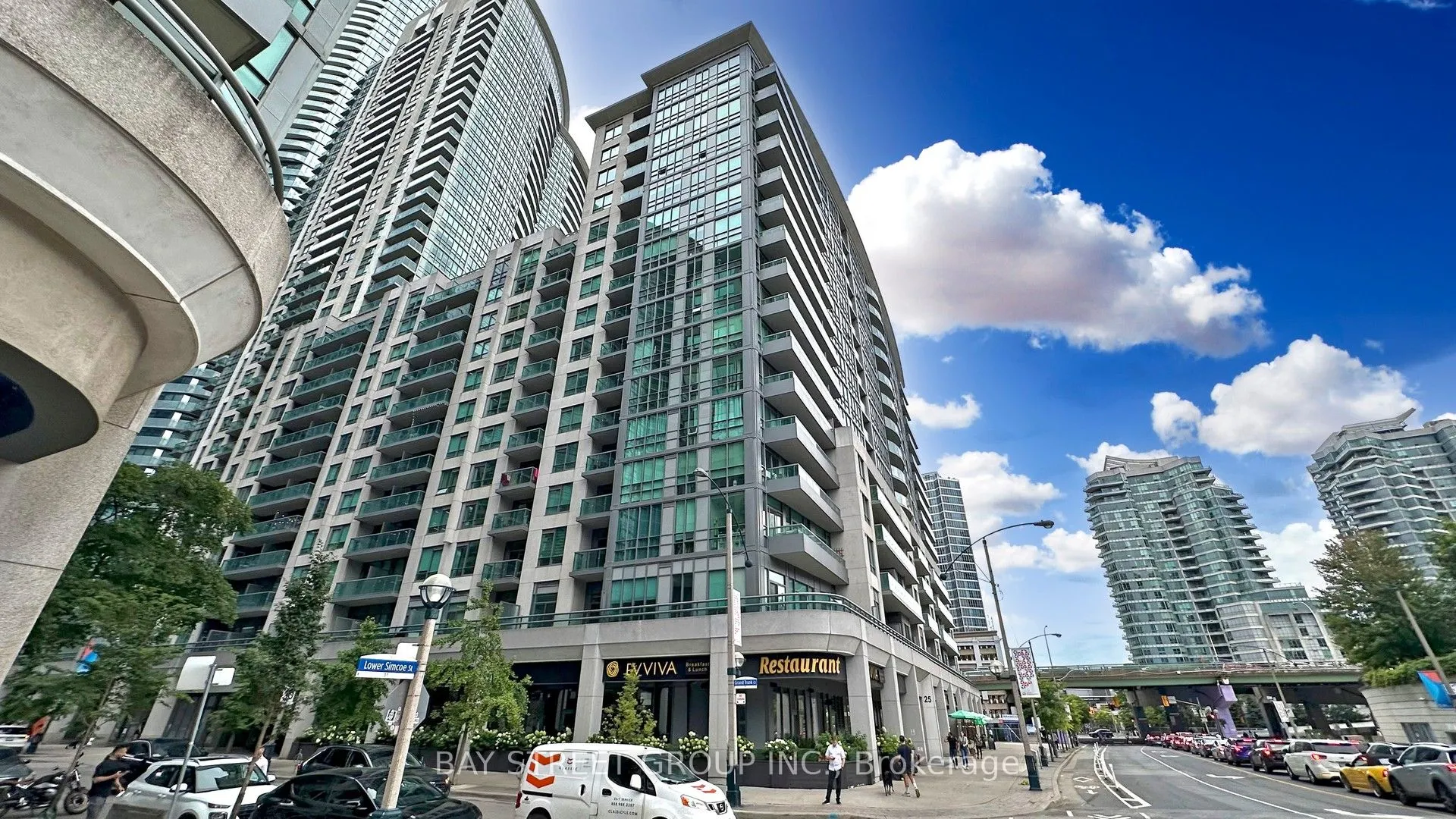 25 Lower Simcoe Street, #627