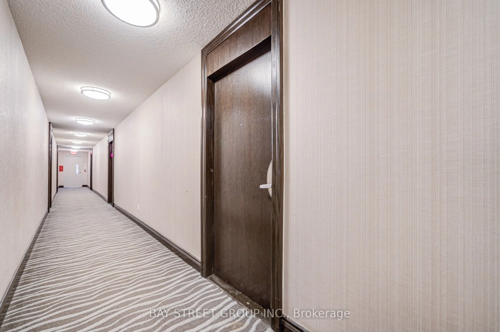 25 Lower Simcoe Street, #627