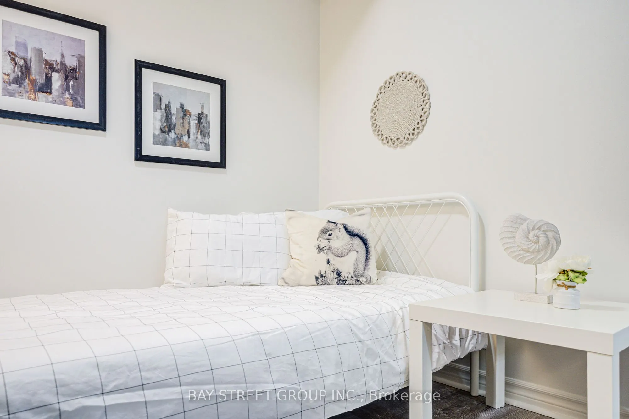 25 Lower Simcoe Street, #627