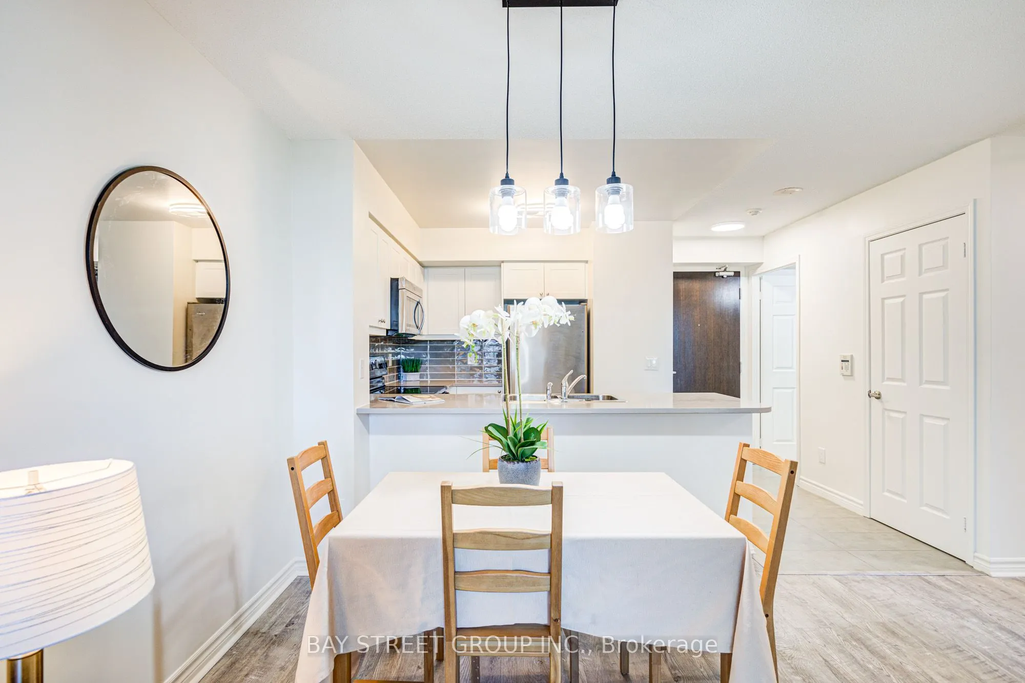 25 Lower Simcoe Street, #627