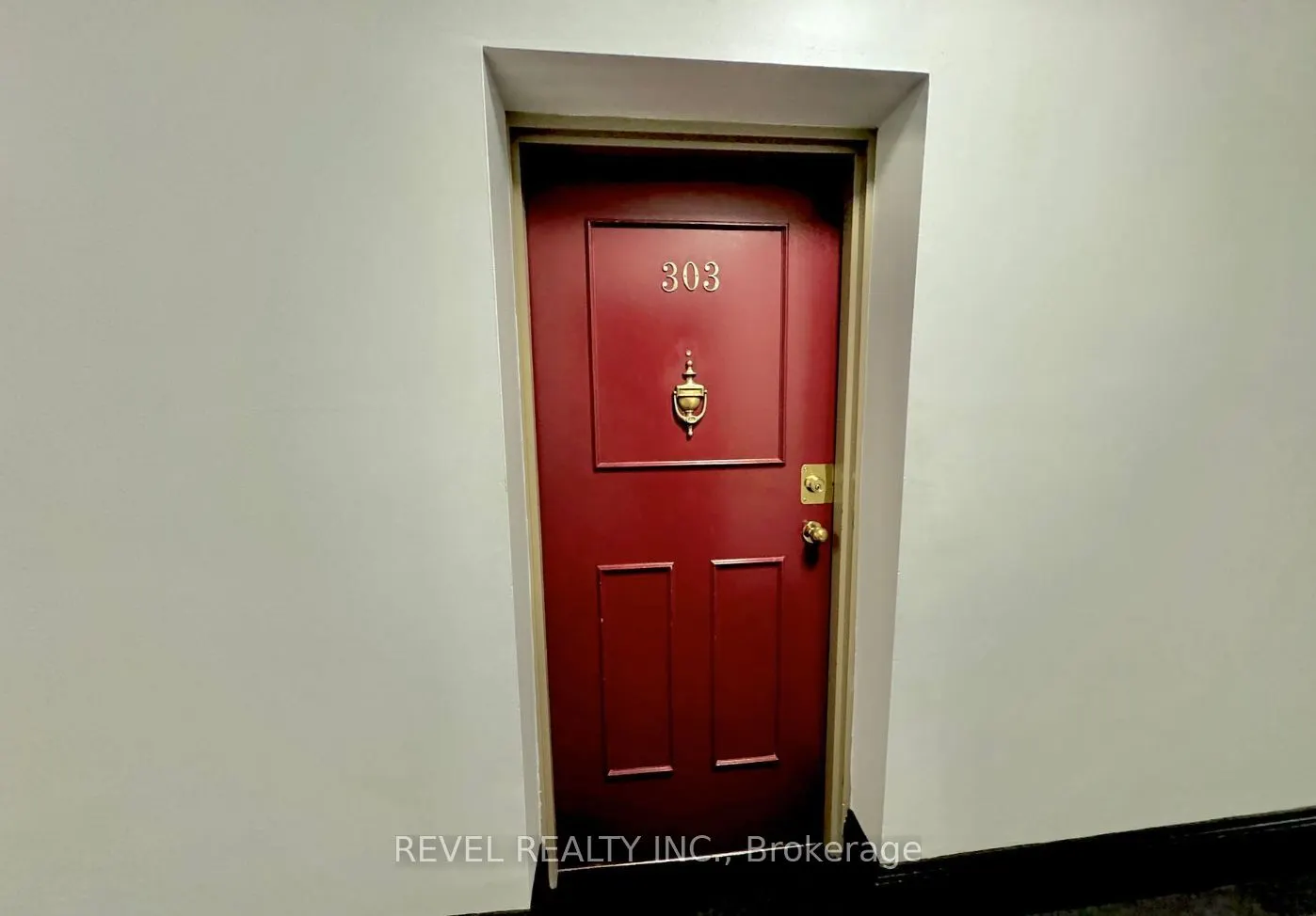 114 Vaughan Road, #303