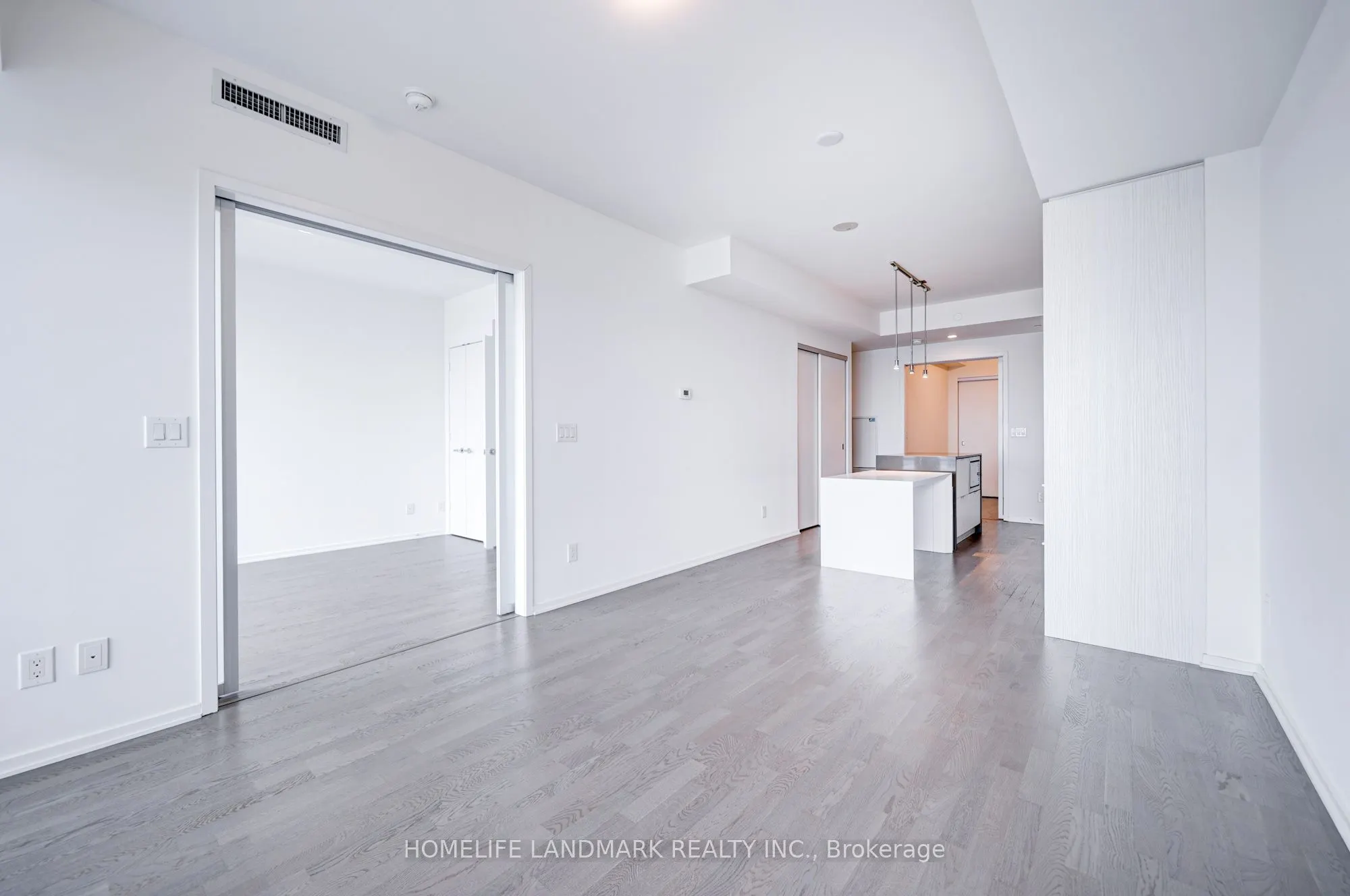 1 Bloor Street E, #6108