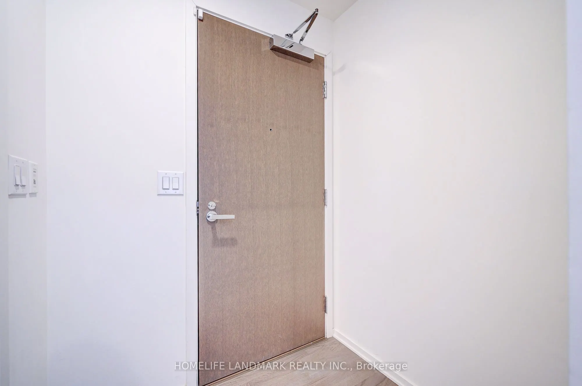 1 Bloor Street E, #6108