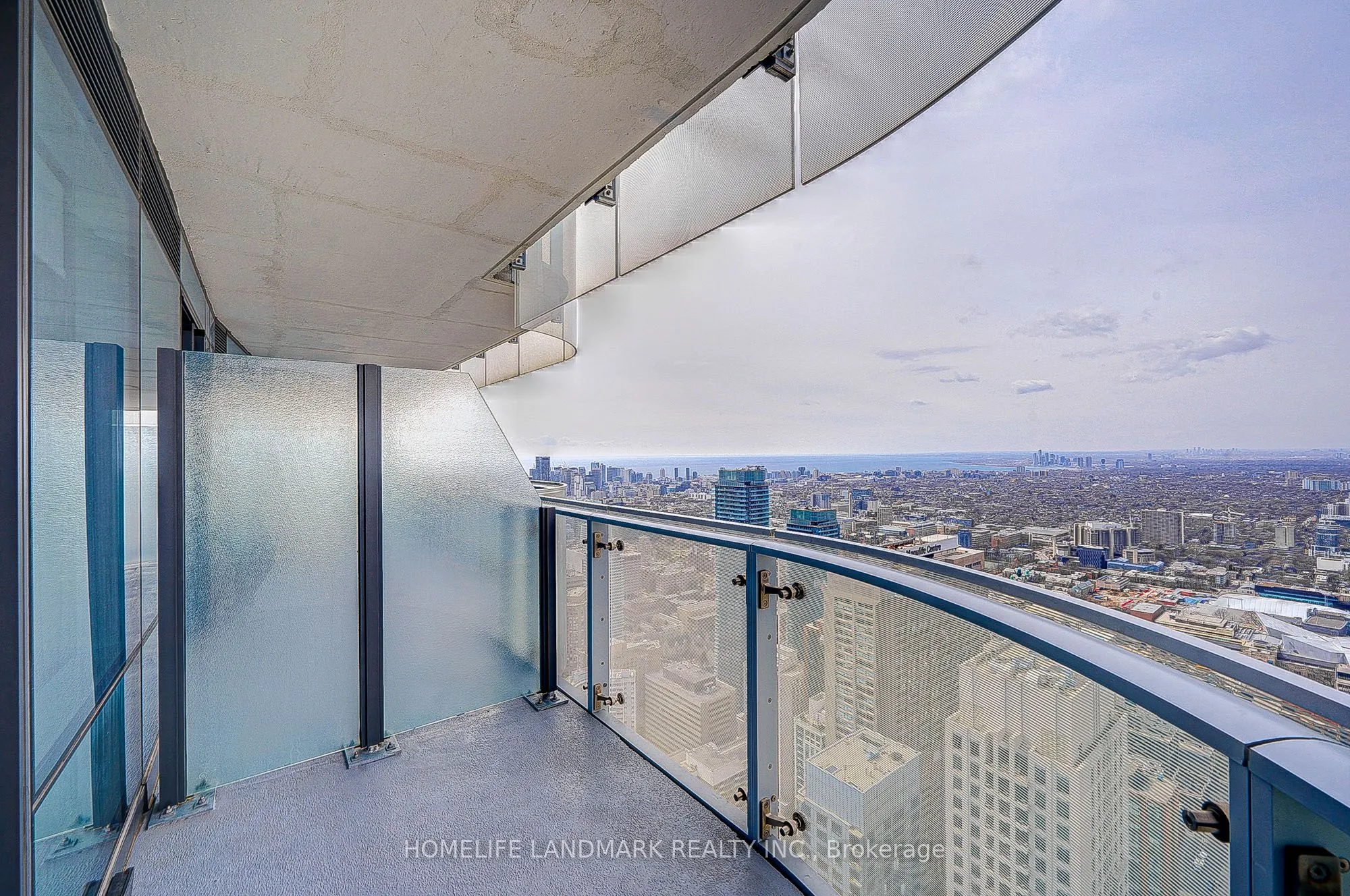 1 Bloor Street E, #6108