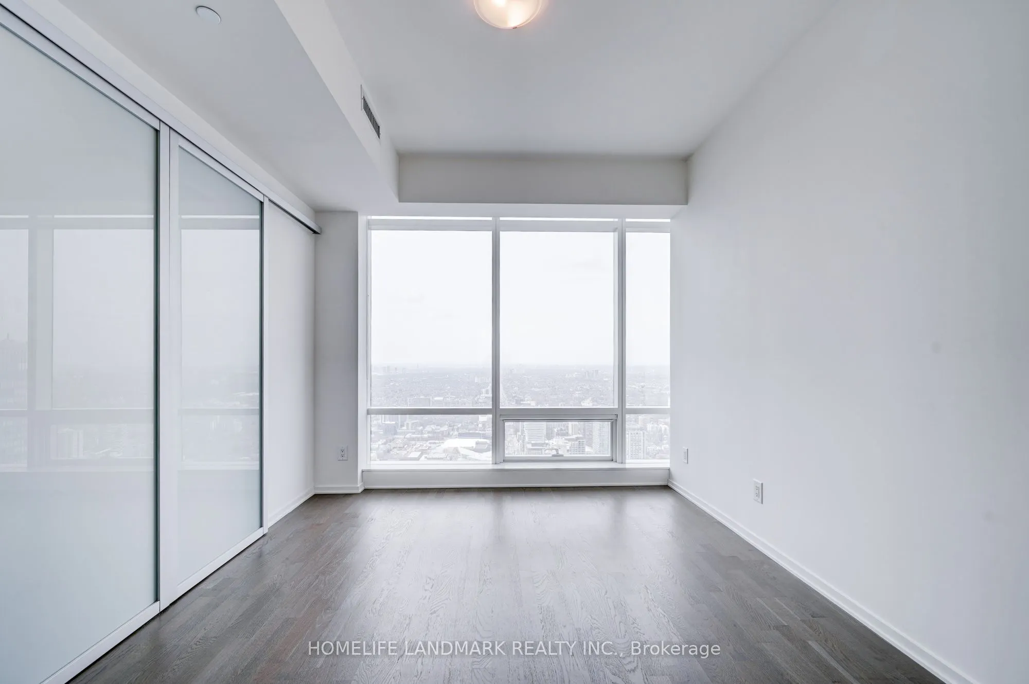 1 Bloor Street E, #6108