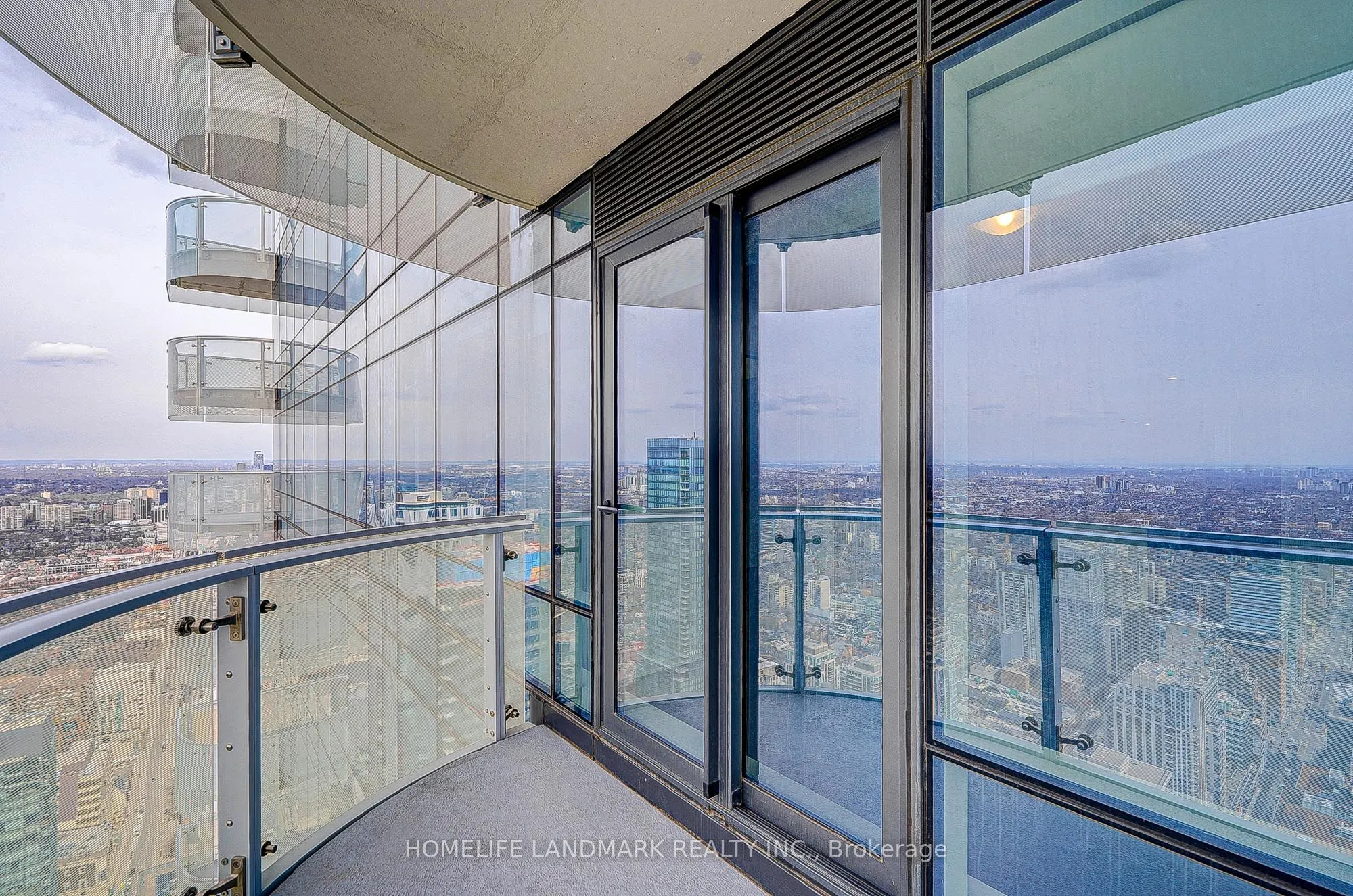 1 Bloor Street E, #6108