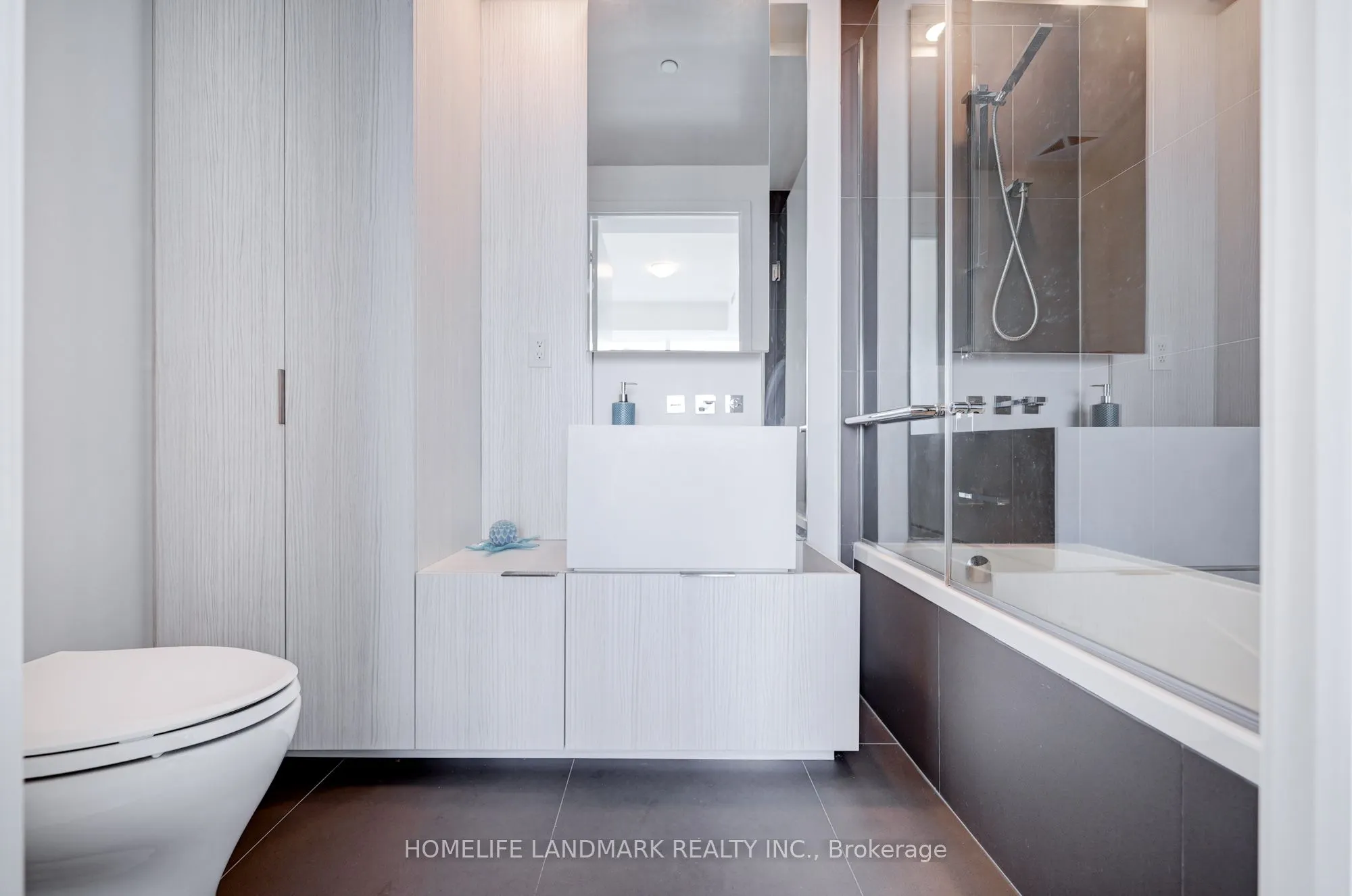 1 Bloor Street E, #6108