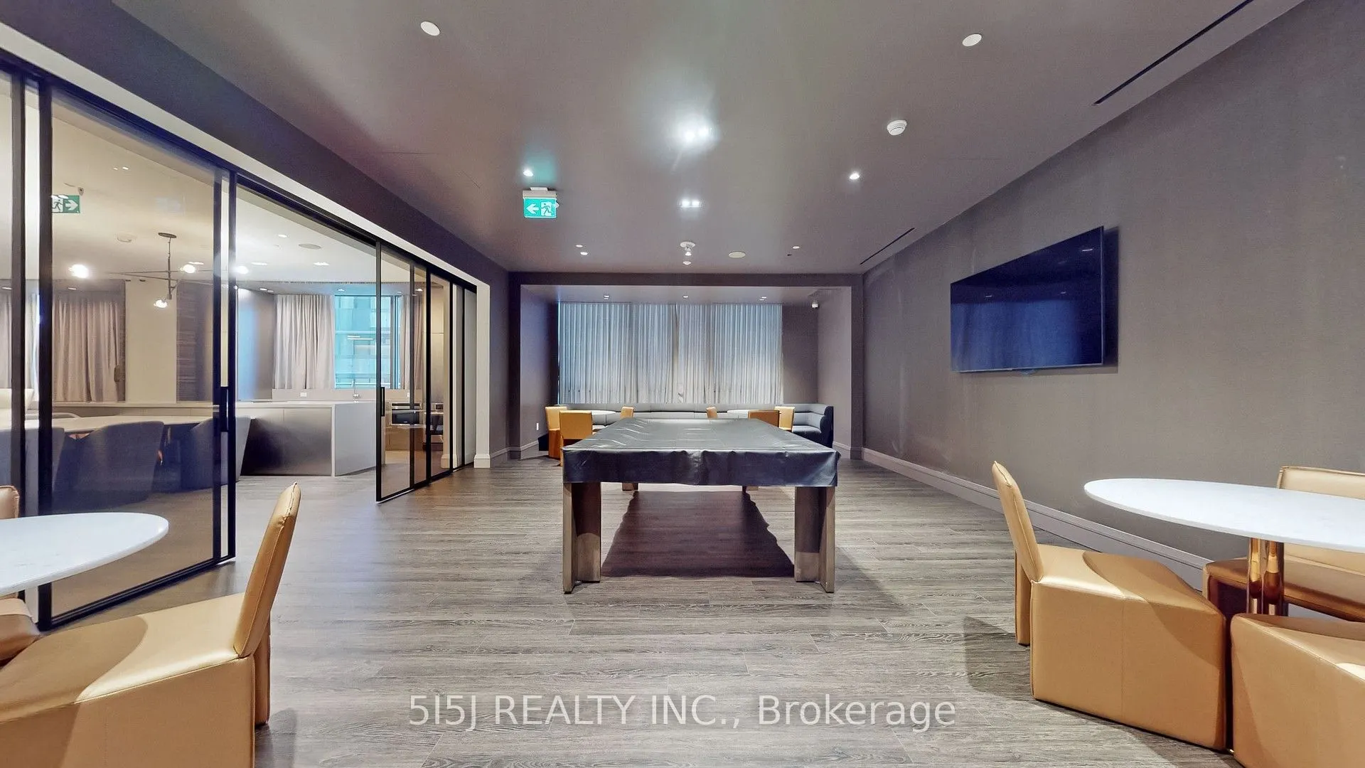 39 Roehampton Avenue #3708