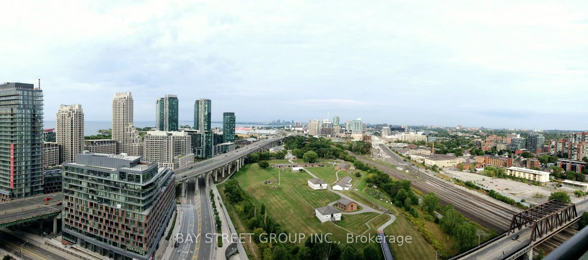 170 Fort York Boulevard, #2112