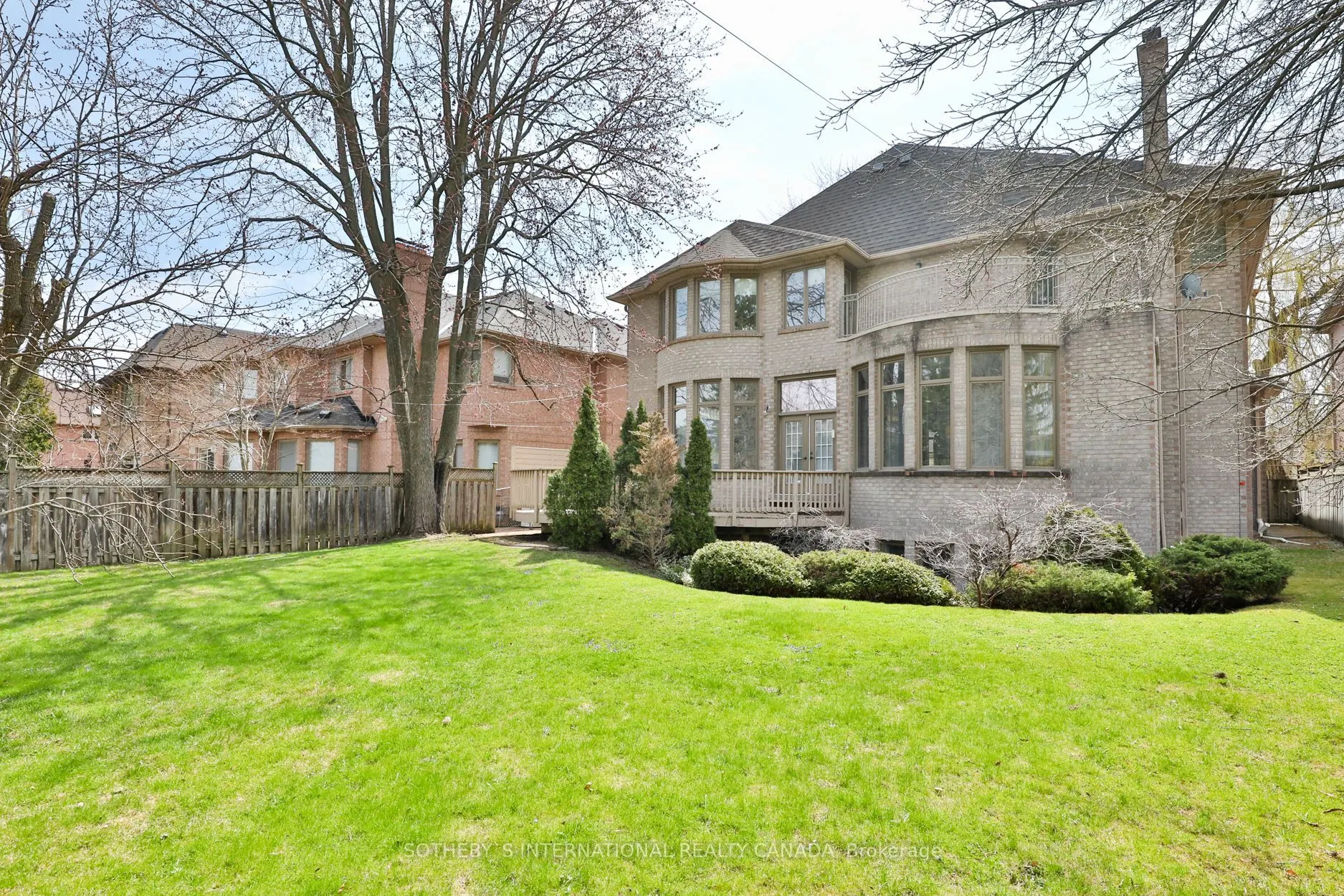290 Byng Avenue