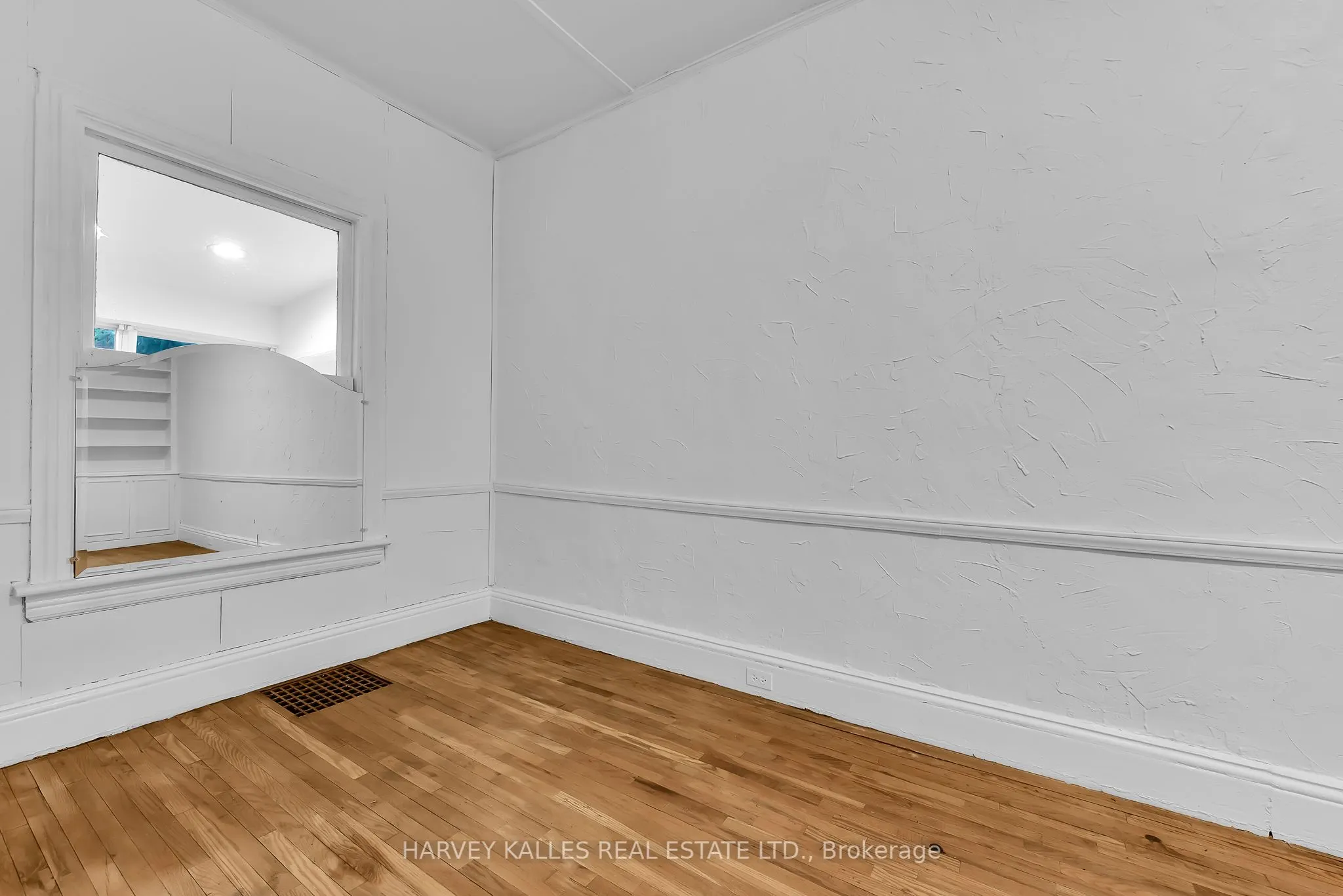 205 Wychwood Avenue
