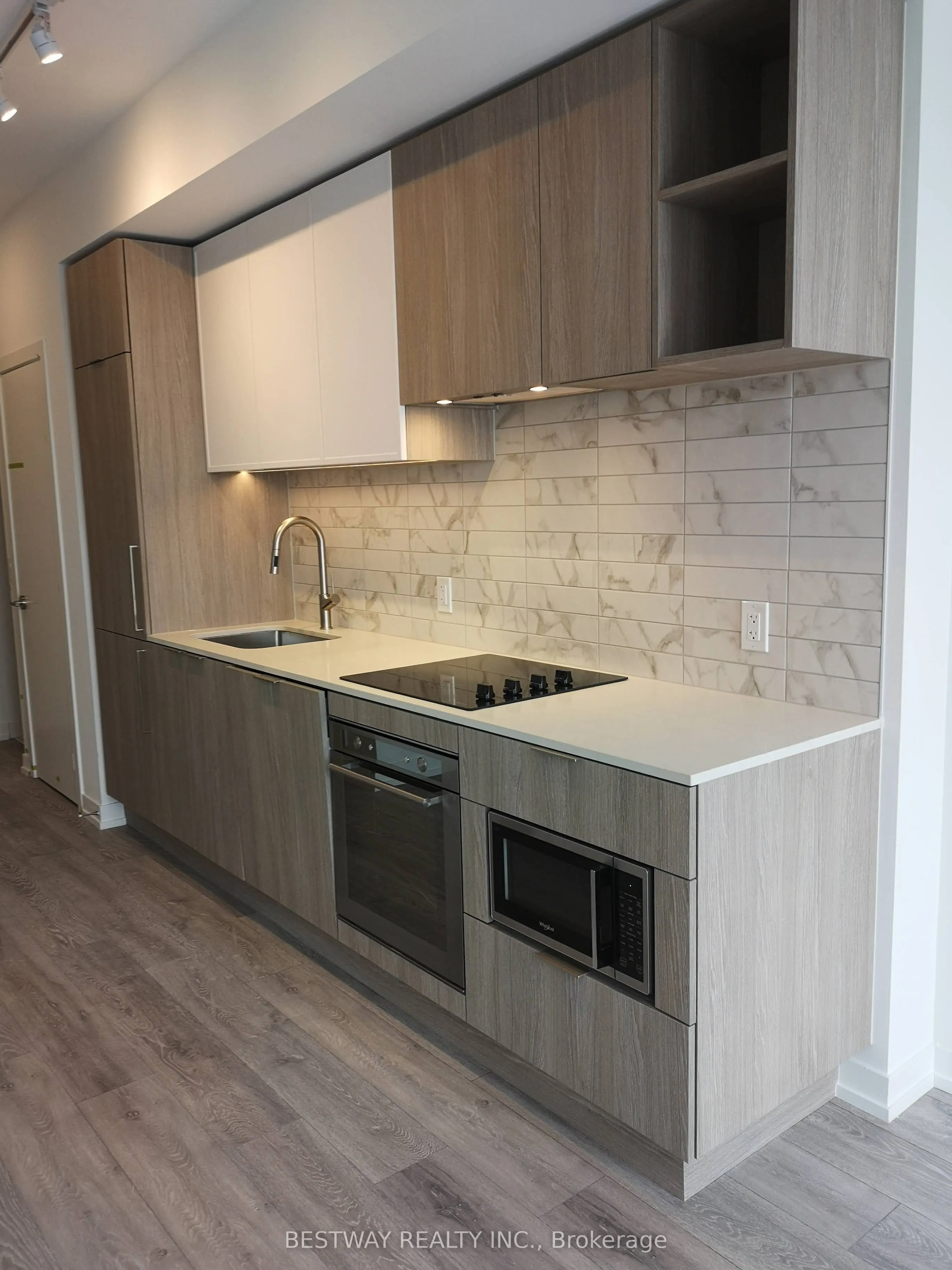 2020 Bathurst Street #1611