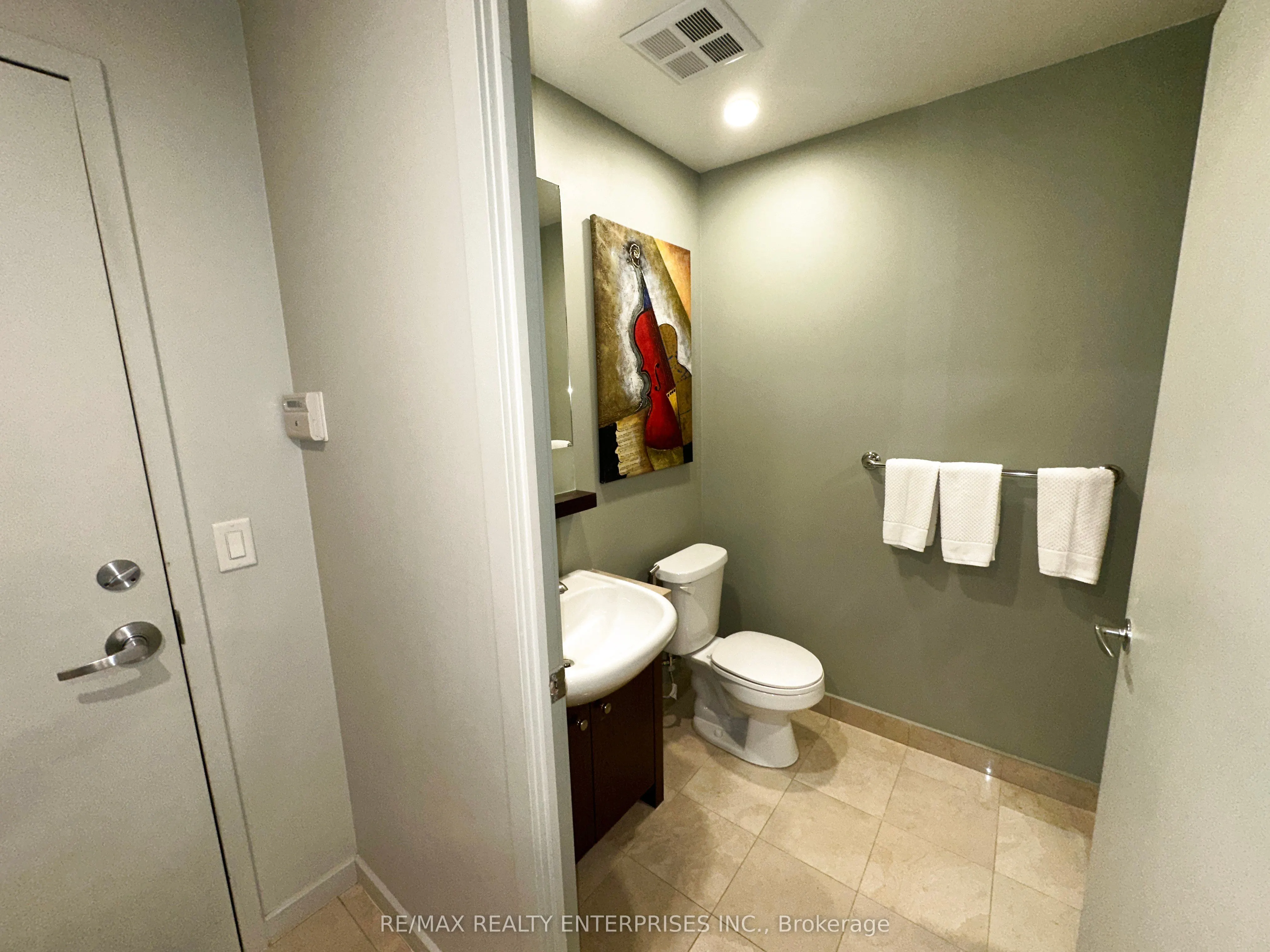 8 York Street, #2710