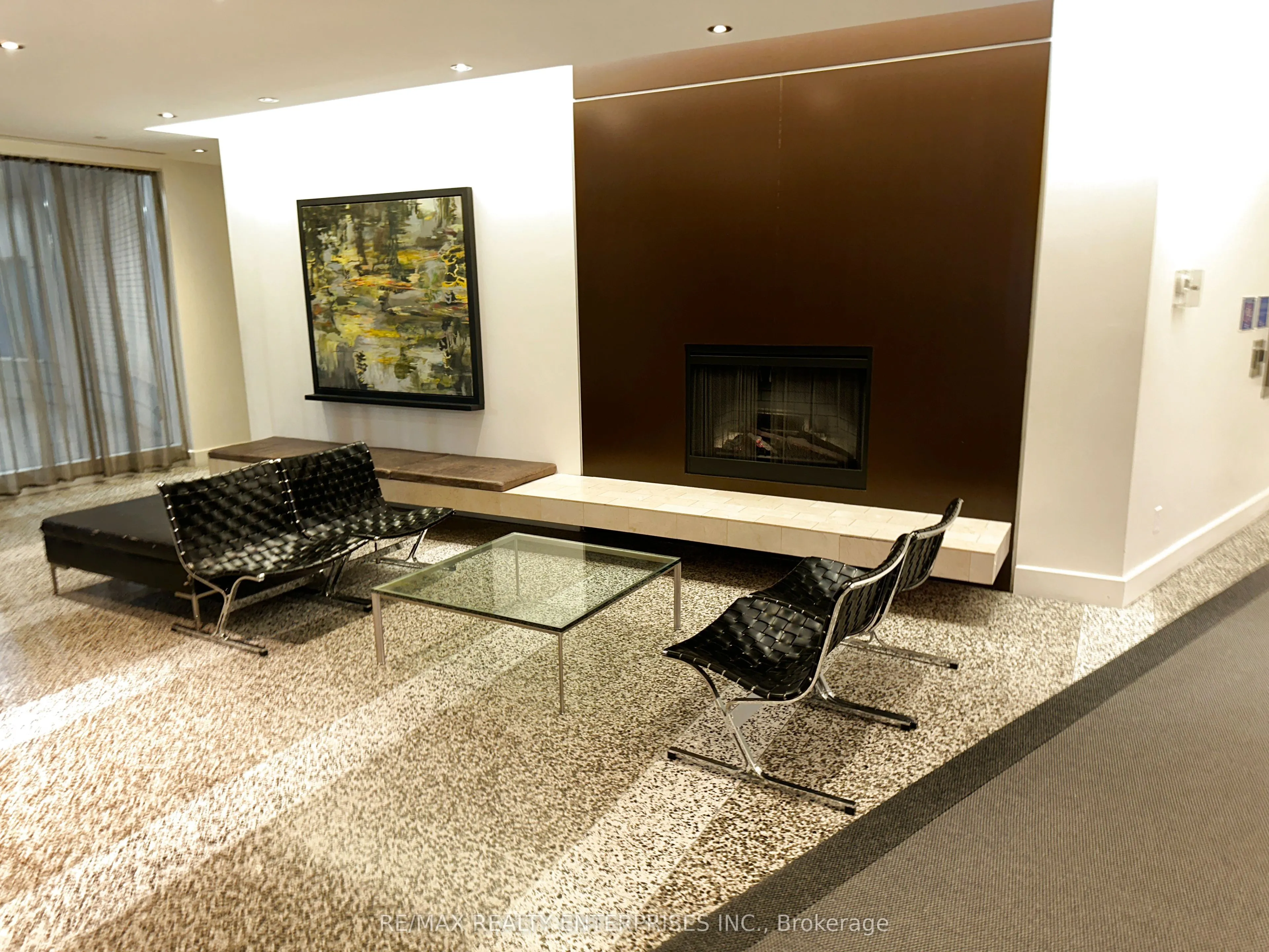 8 York Street, #2710