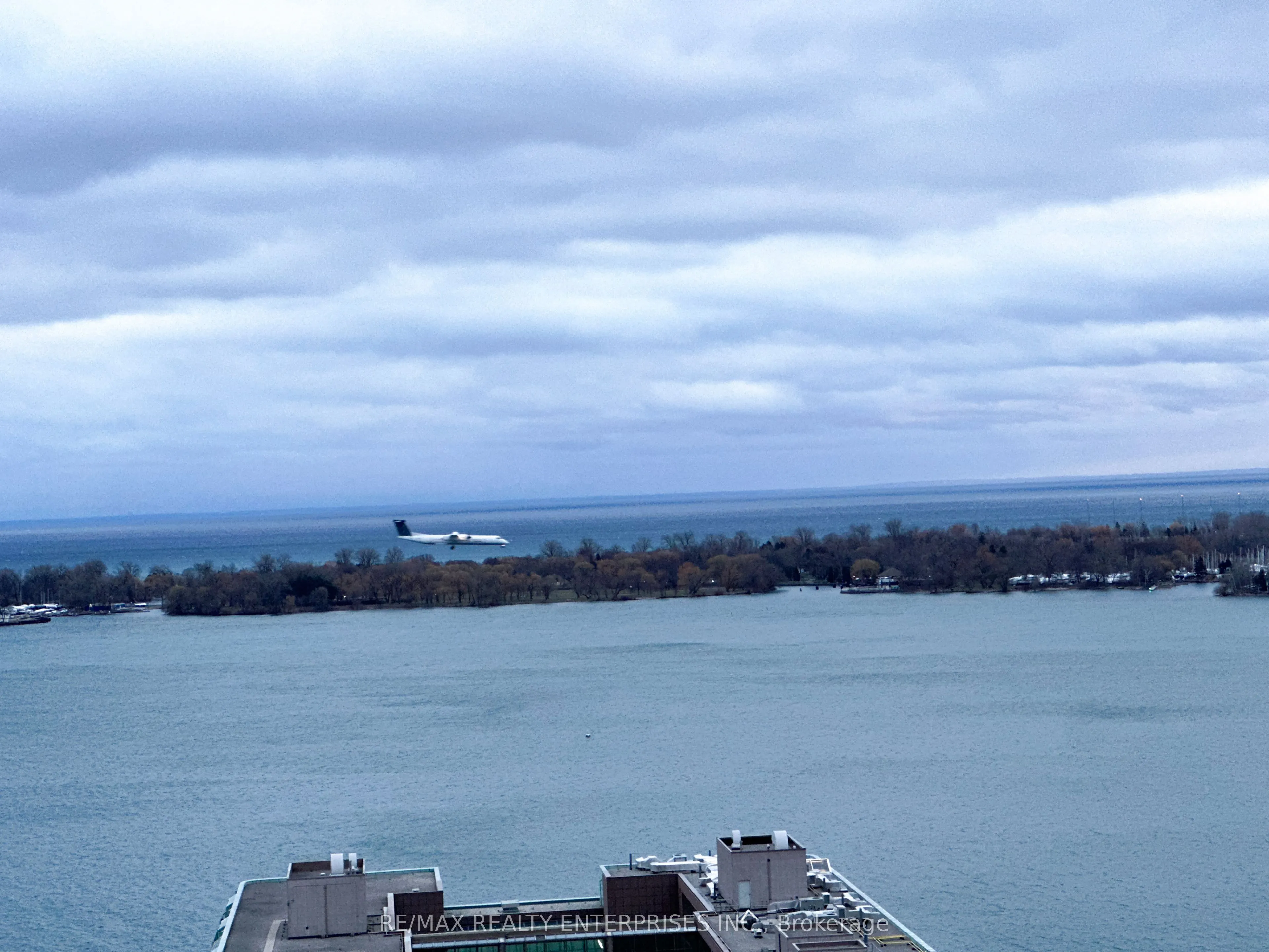 8 York Street, #2710