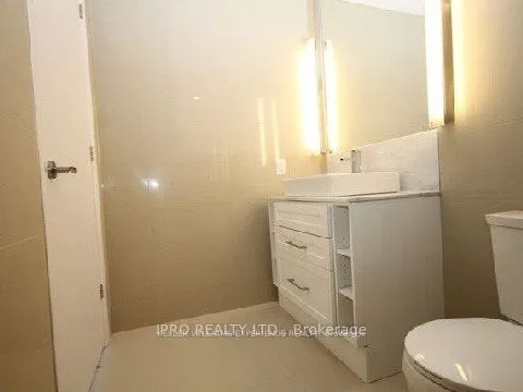 21 Clairtrell Road #407