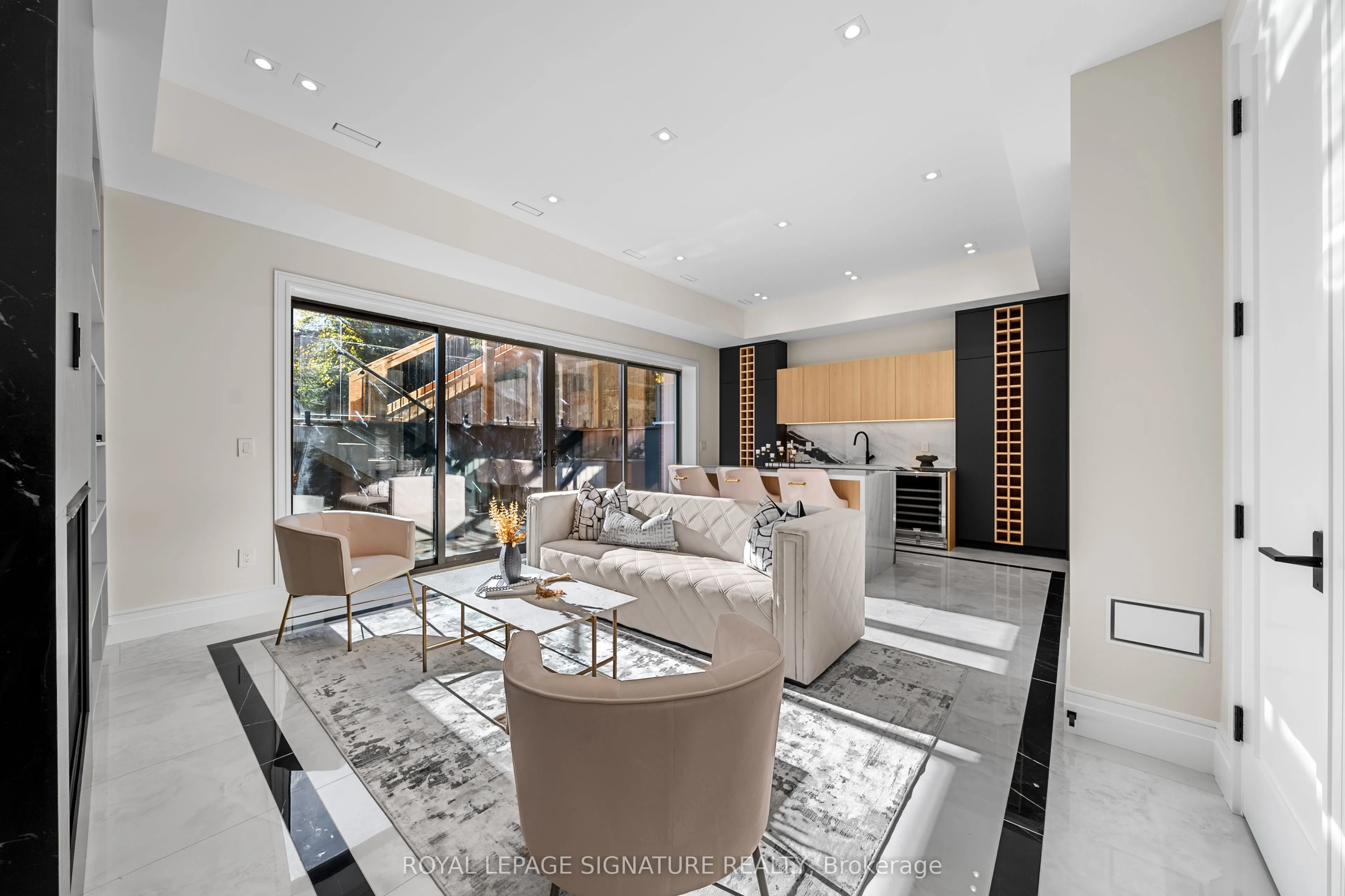 551 Broadway Avenue