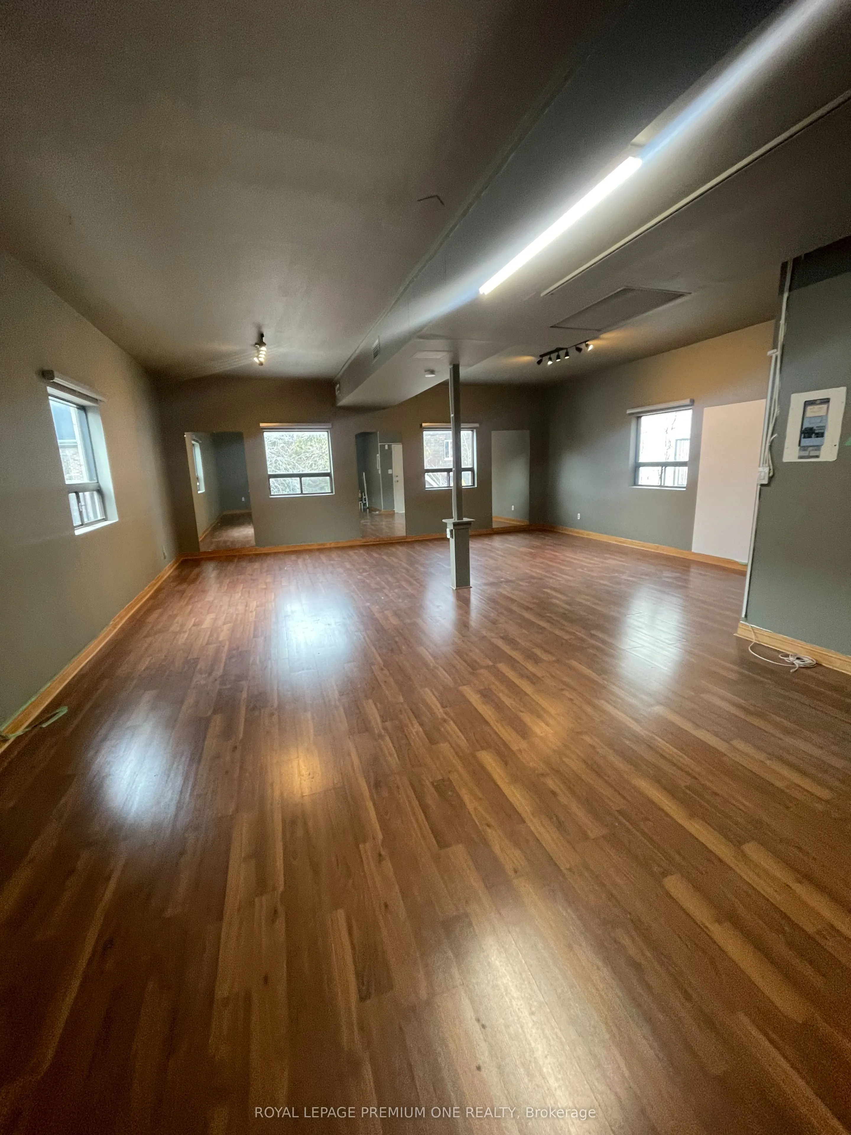 102 Harbord Street, #UPSTAIRS