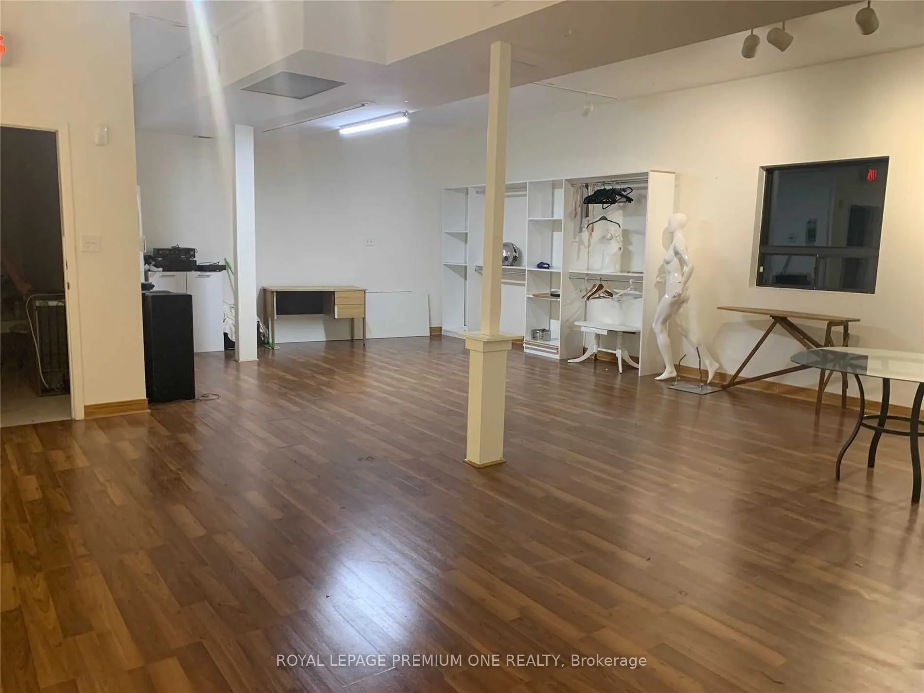 102 Harbord Street, #UPSTAIRS