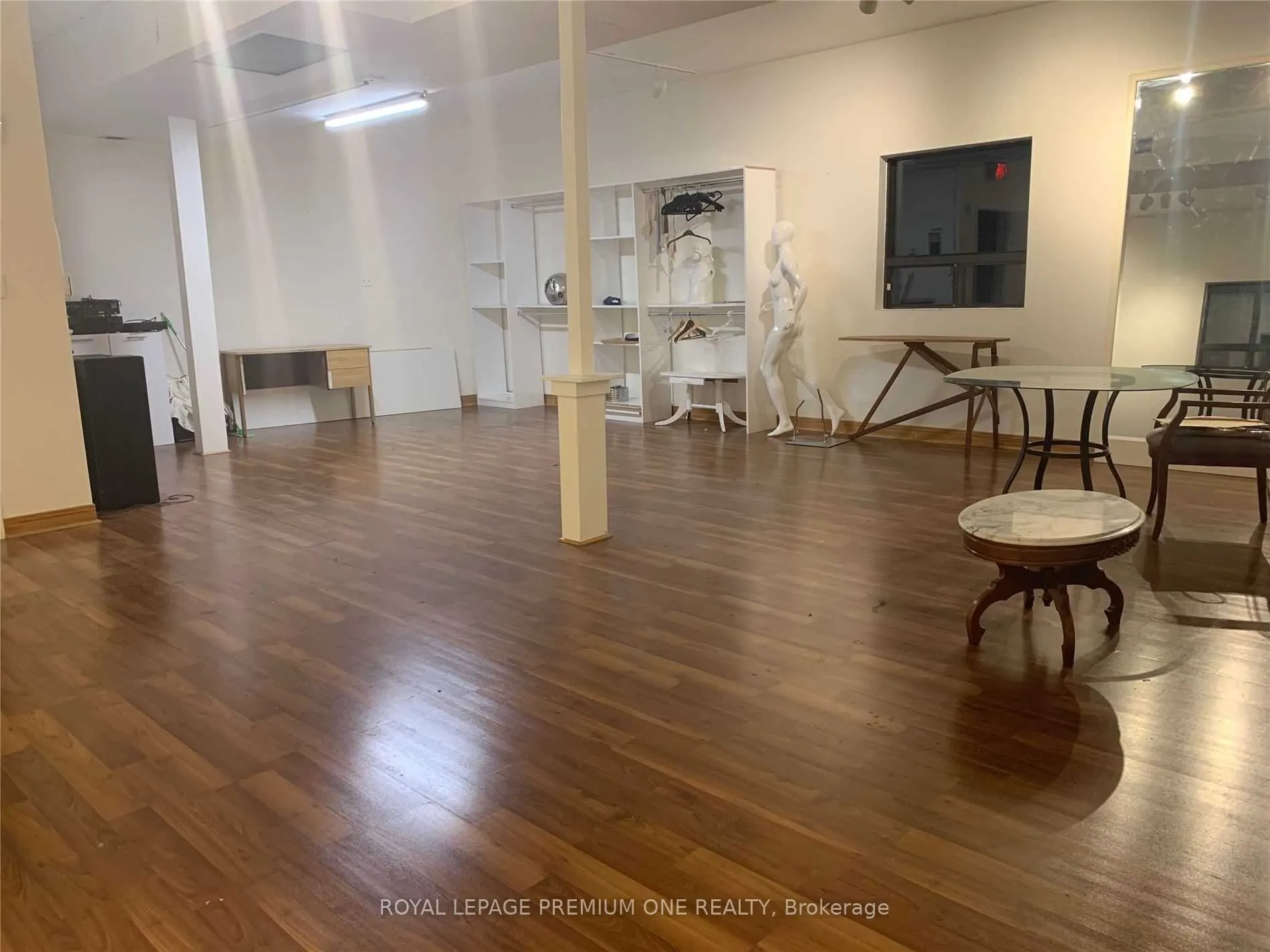102 Harbord Street, #UPSTAIRS