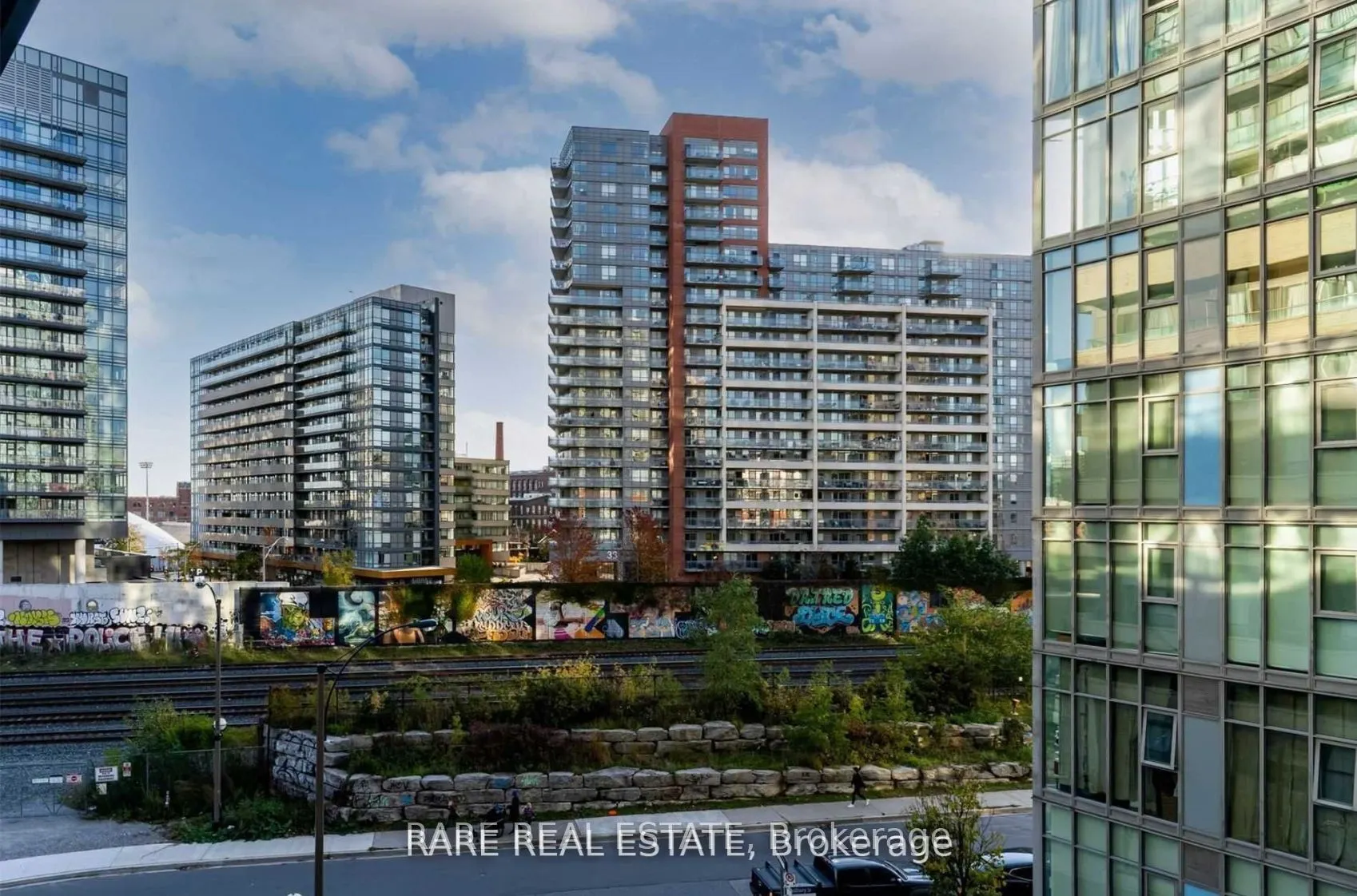 36 Lisgar Street, #519W