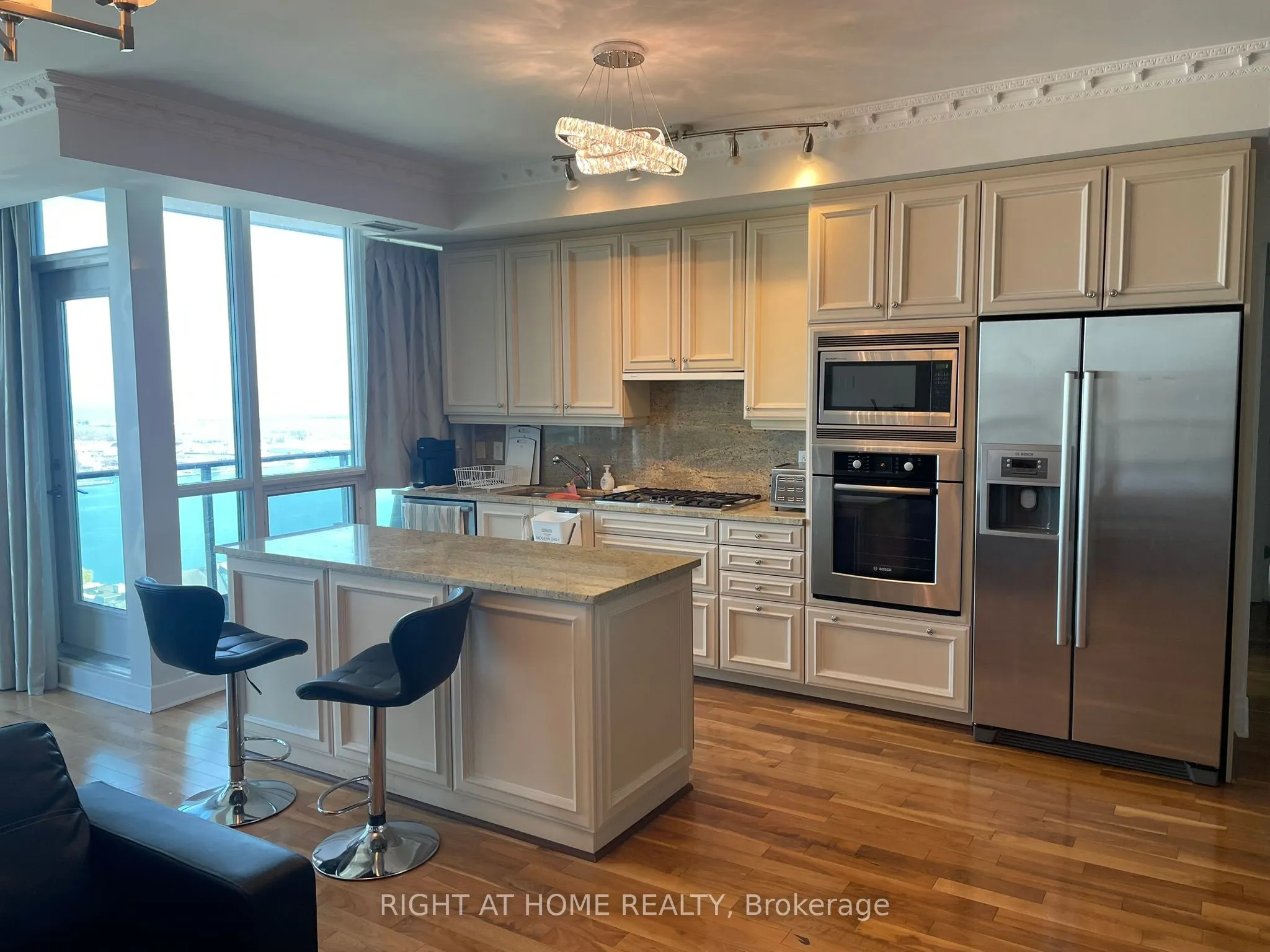 16 Harbour Street, #4904