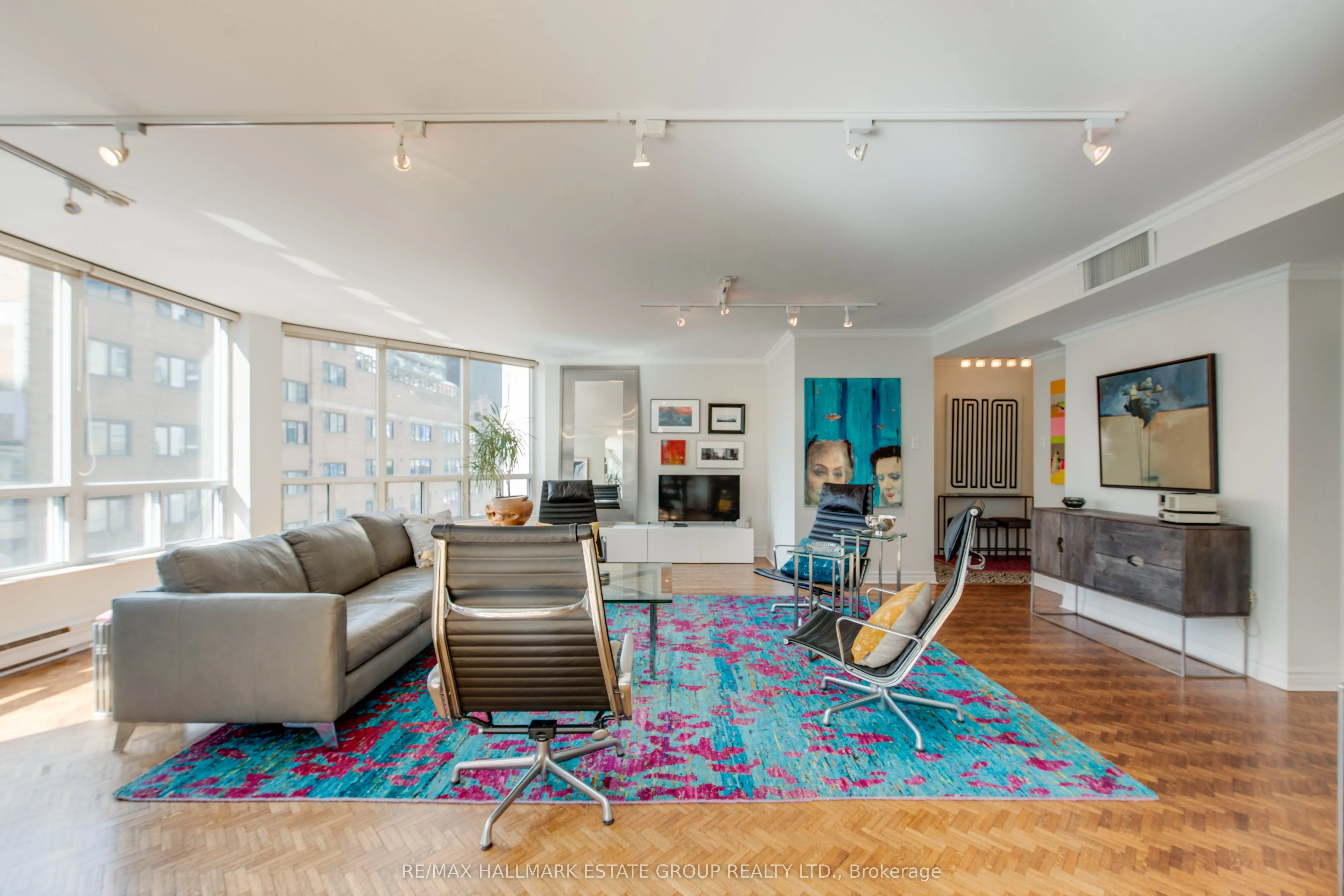 82 Lombard Street, #412