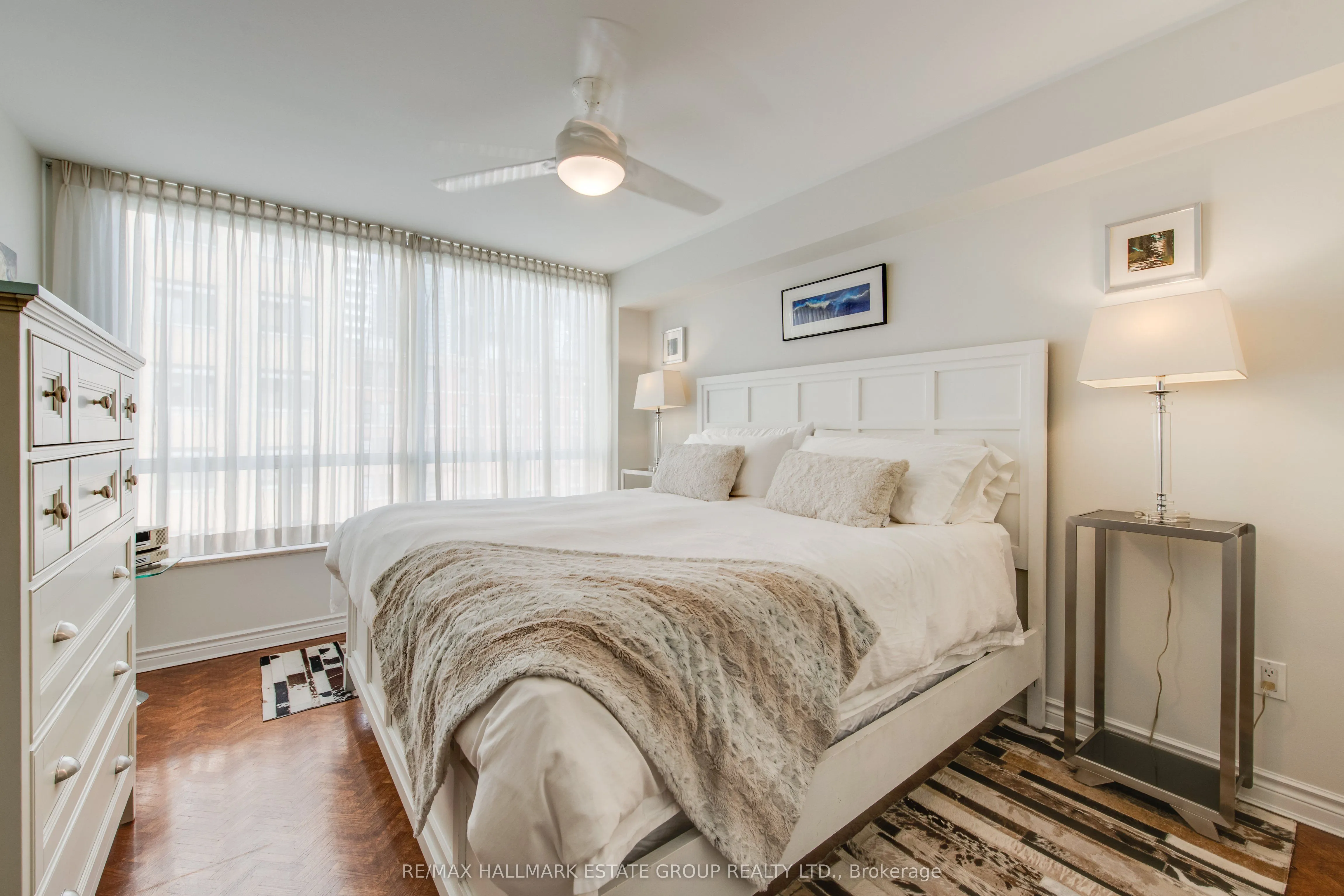 82 Lombard Street, #412