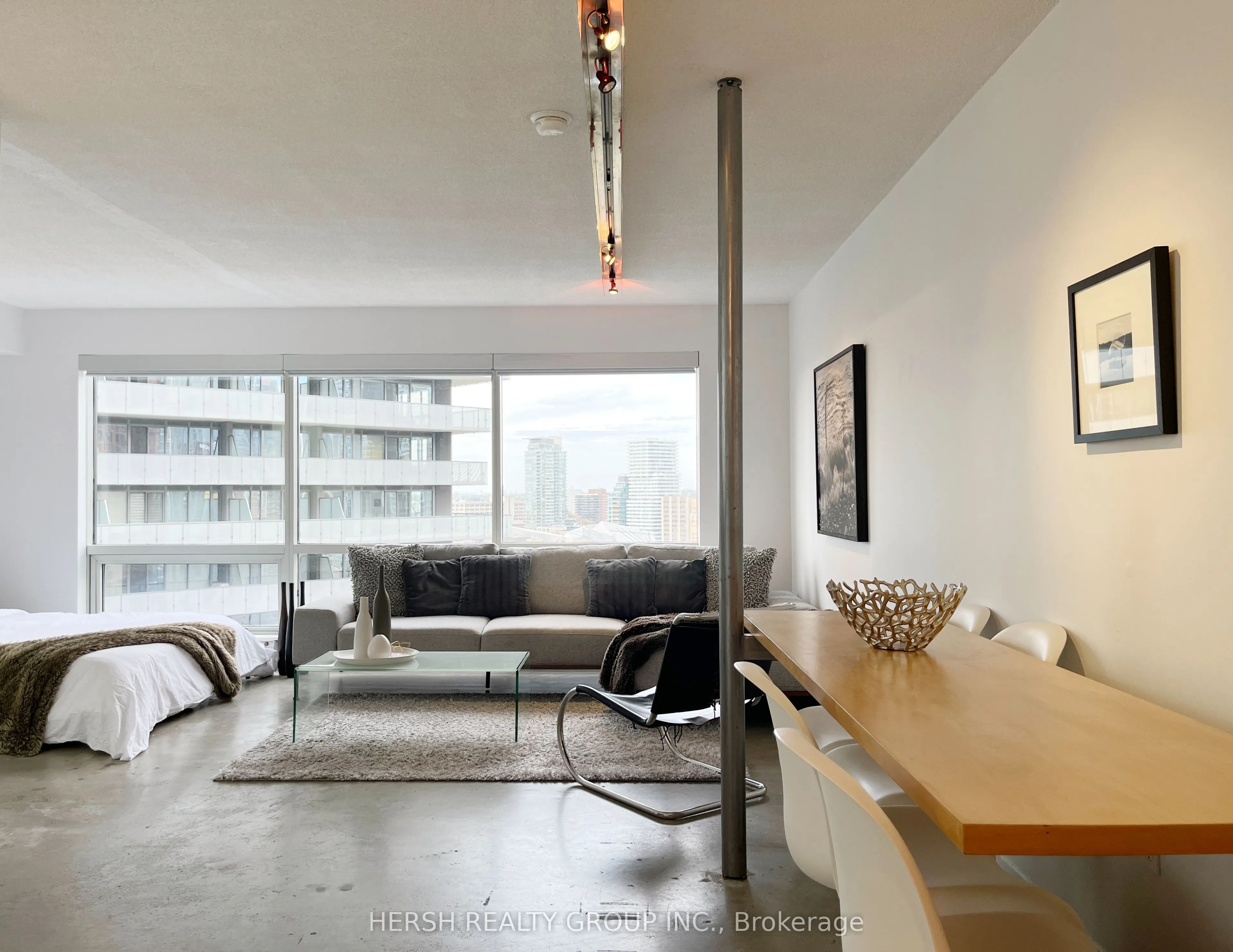 1001 Bay Street, #2316