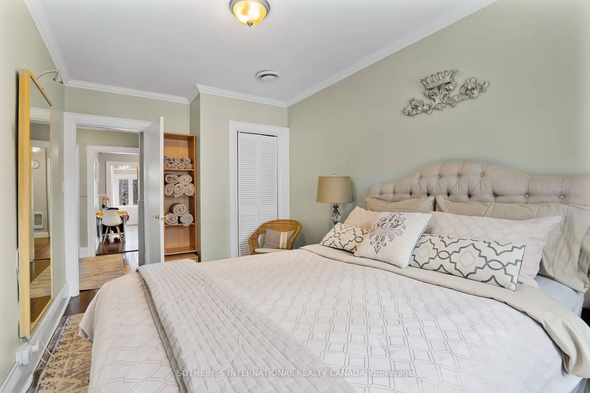 12 Belsize Drive