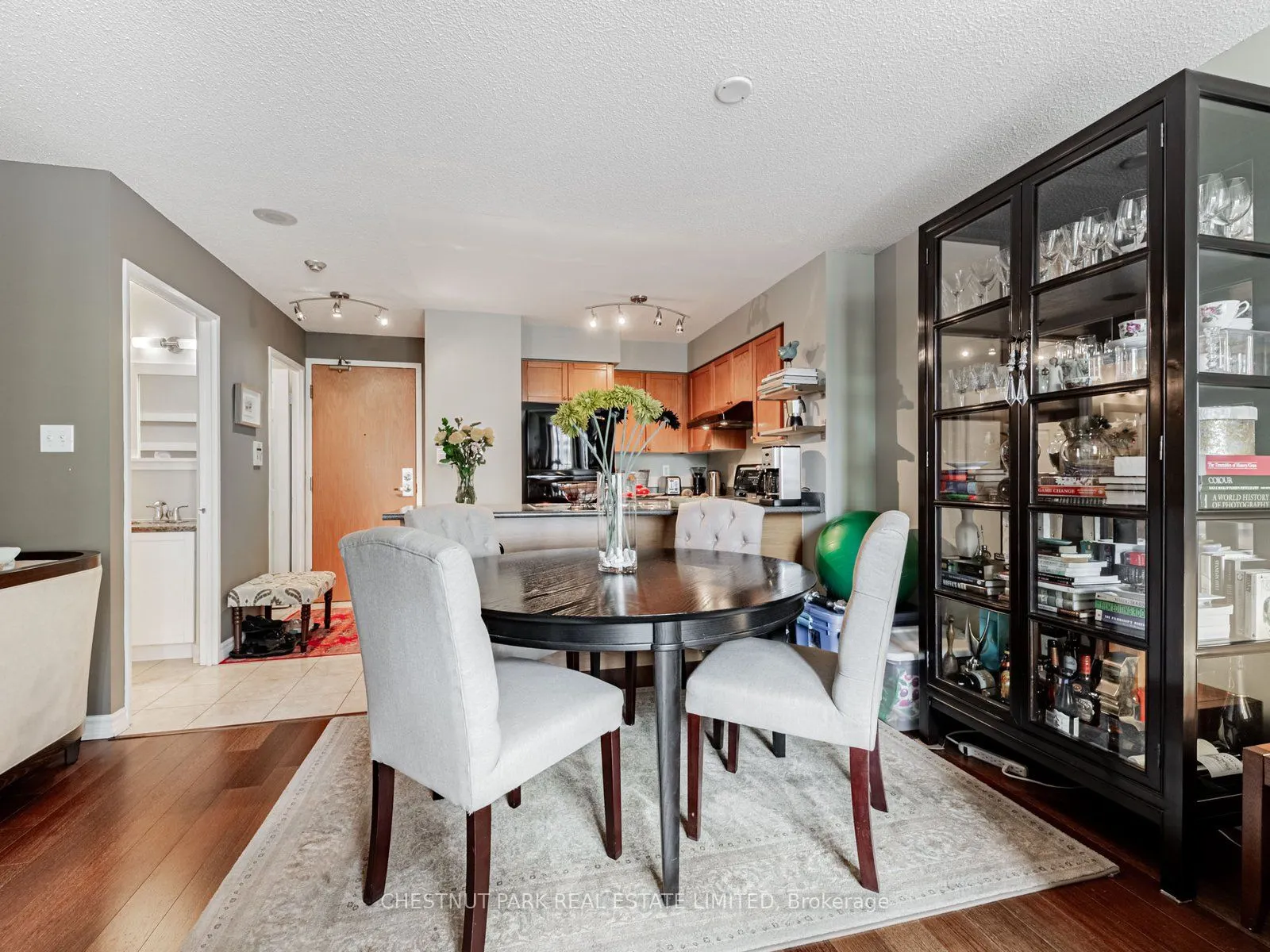 253 Merton Street, #611