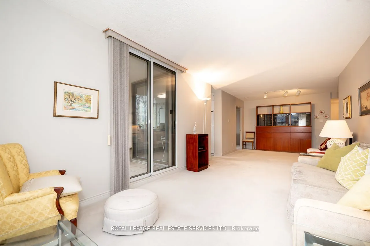 256 Doris Avenue, #308