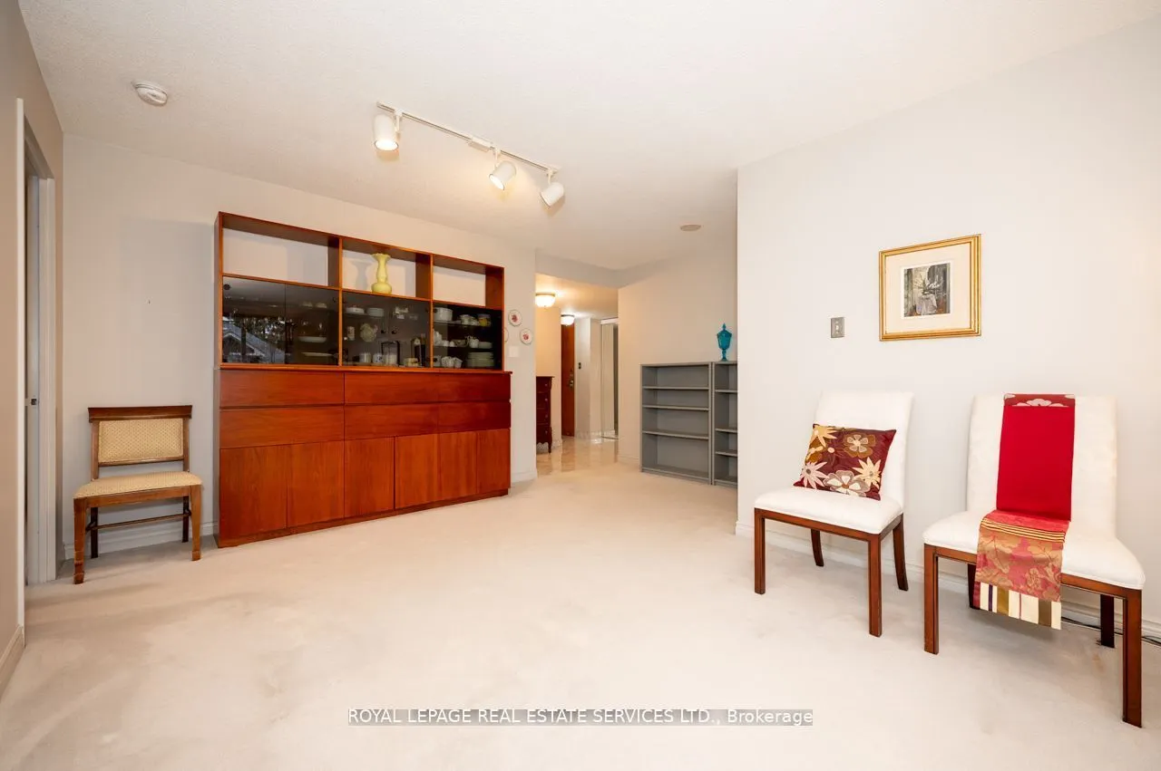 256 Doris Avenue, #308