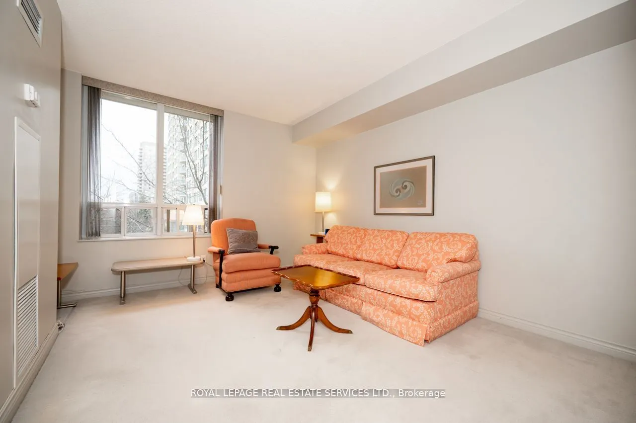 256 Doris Avenue, #308