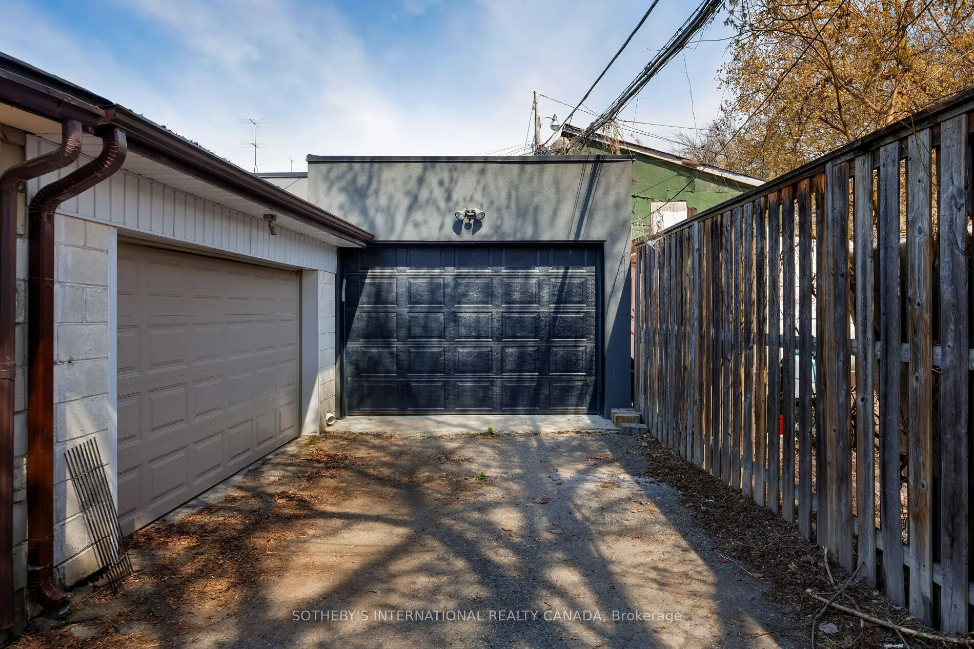 121 Markham Street