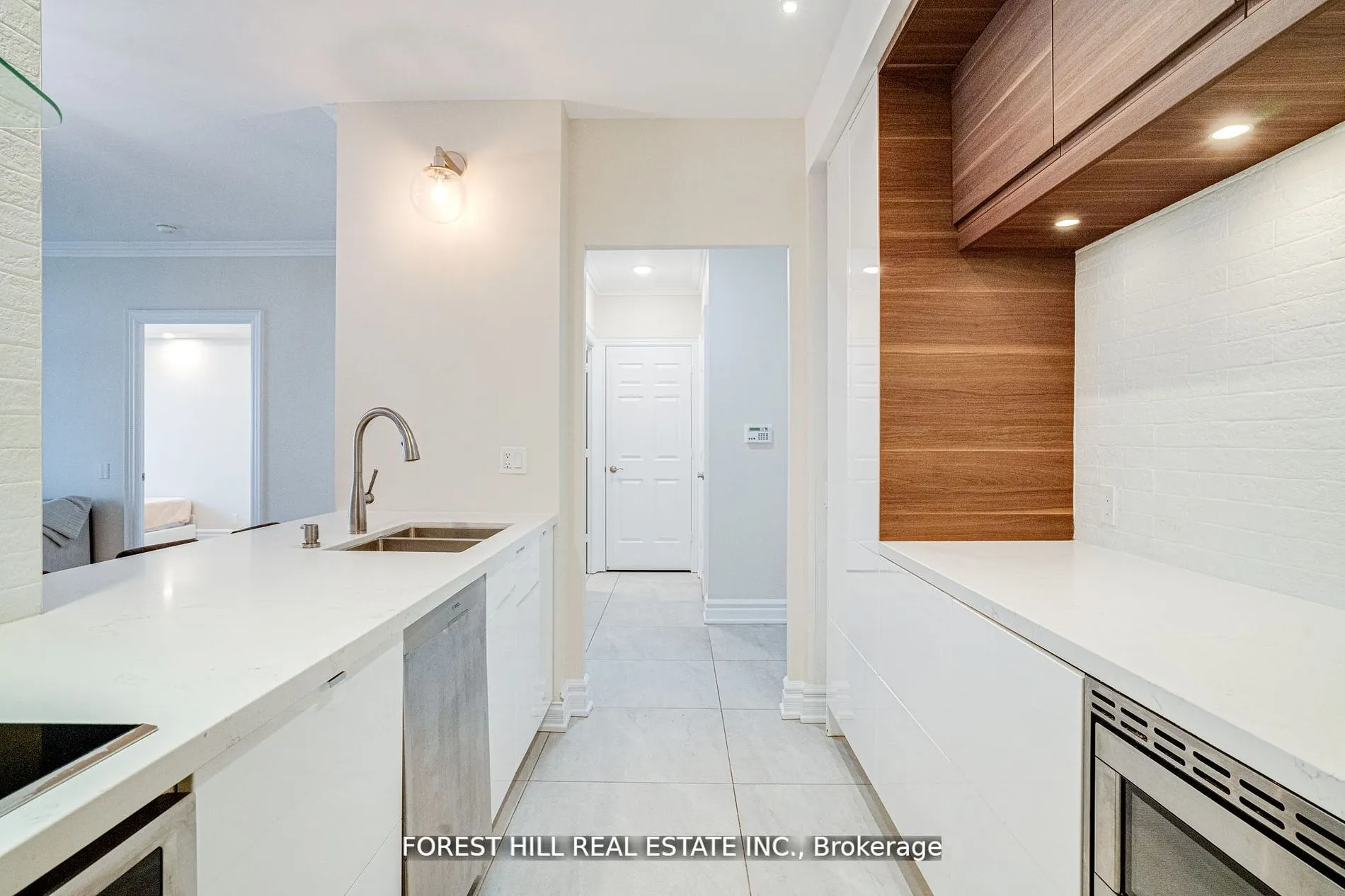 78 Harrison Garden Boulevard #2403