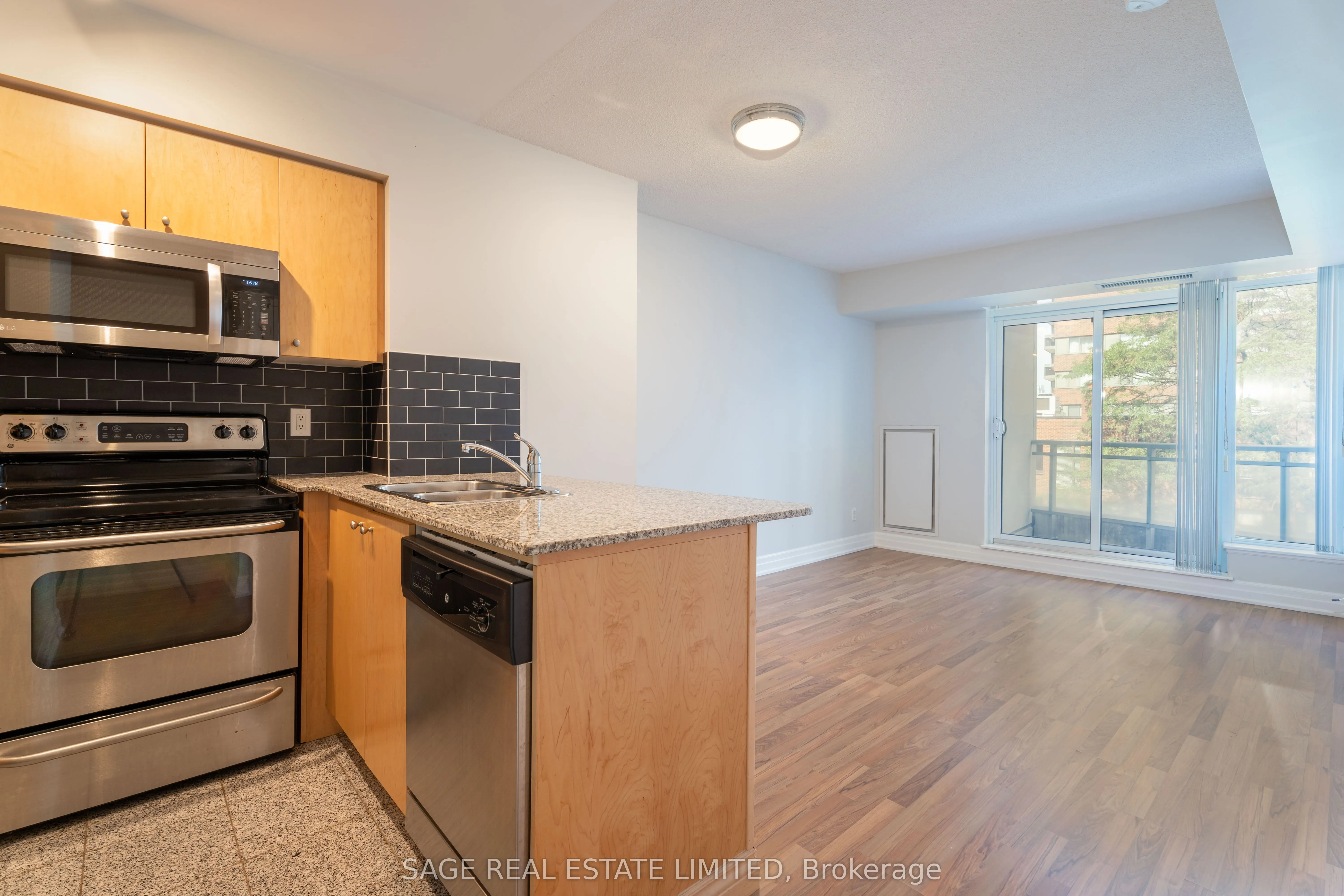 8 Scollard Street, #411