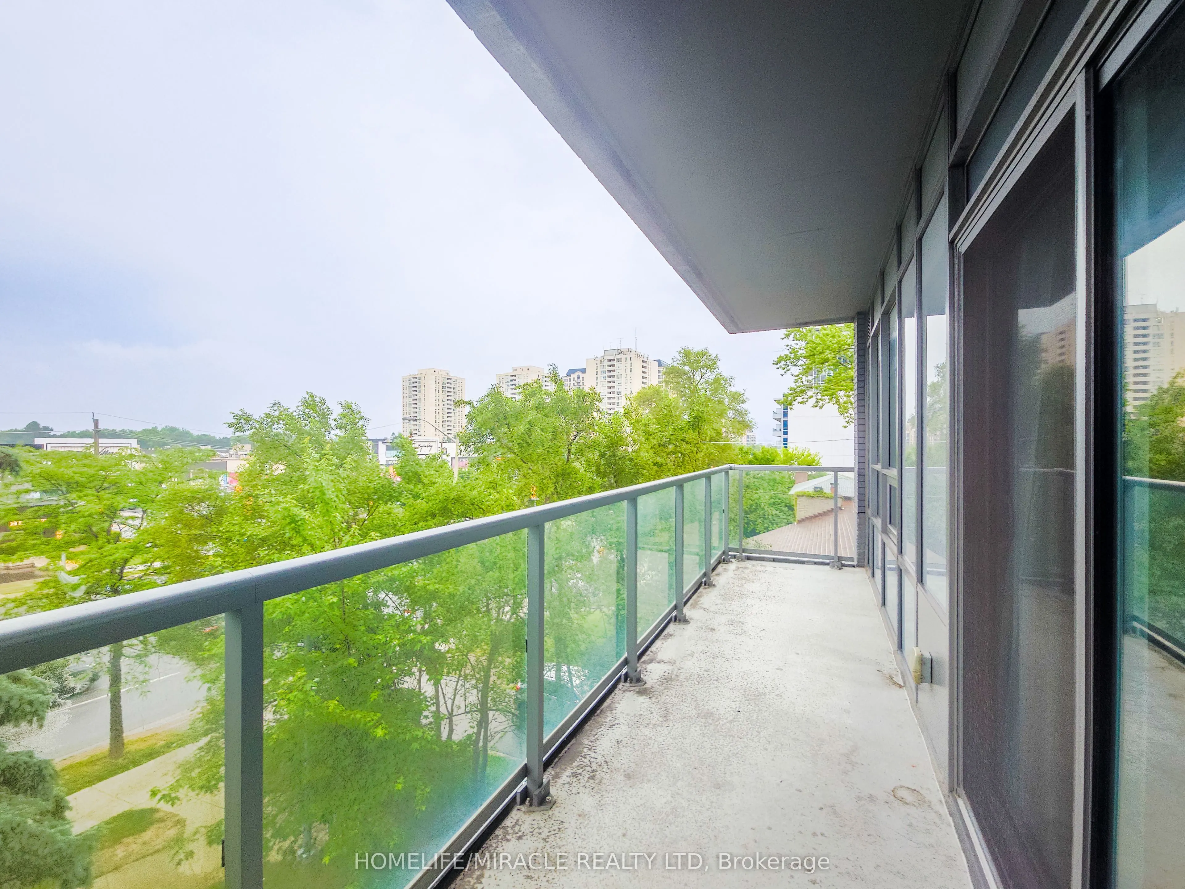 7 Kenaston Gardens, #121