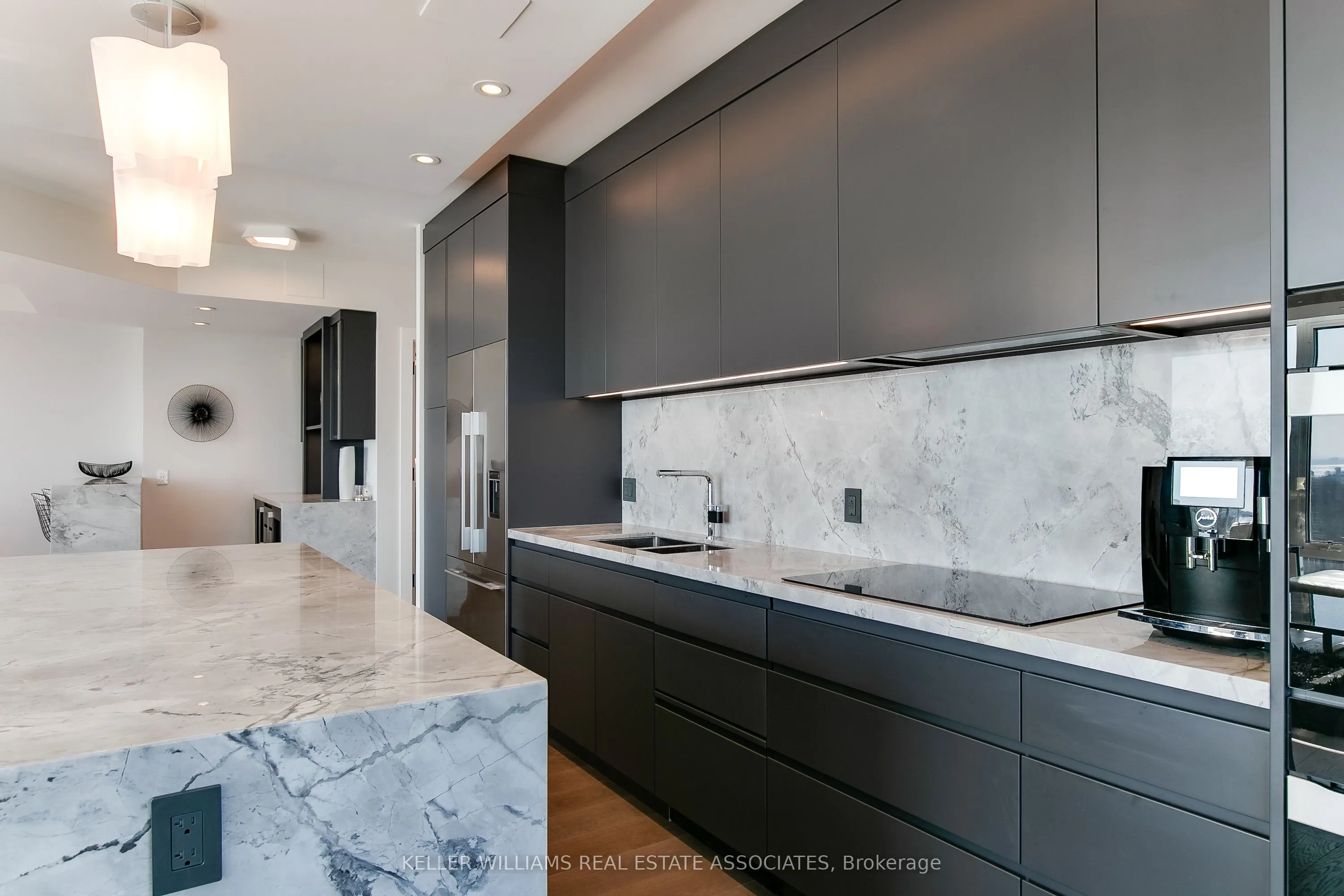 90 Stadium Road, #1002